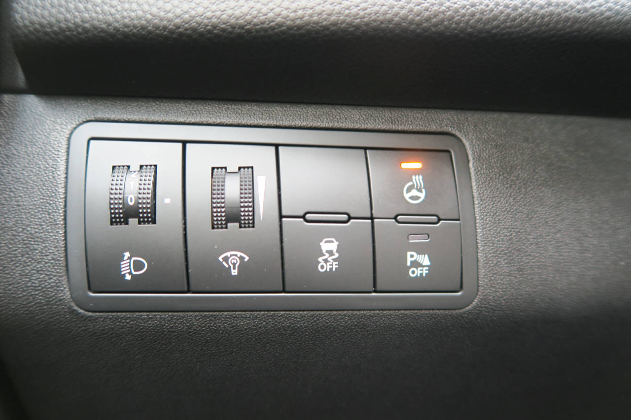 HYUNDAI ix20 1.6 Amplia-image-8