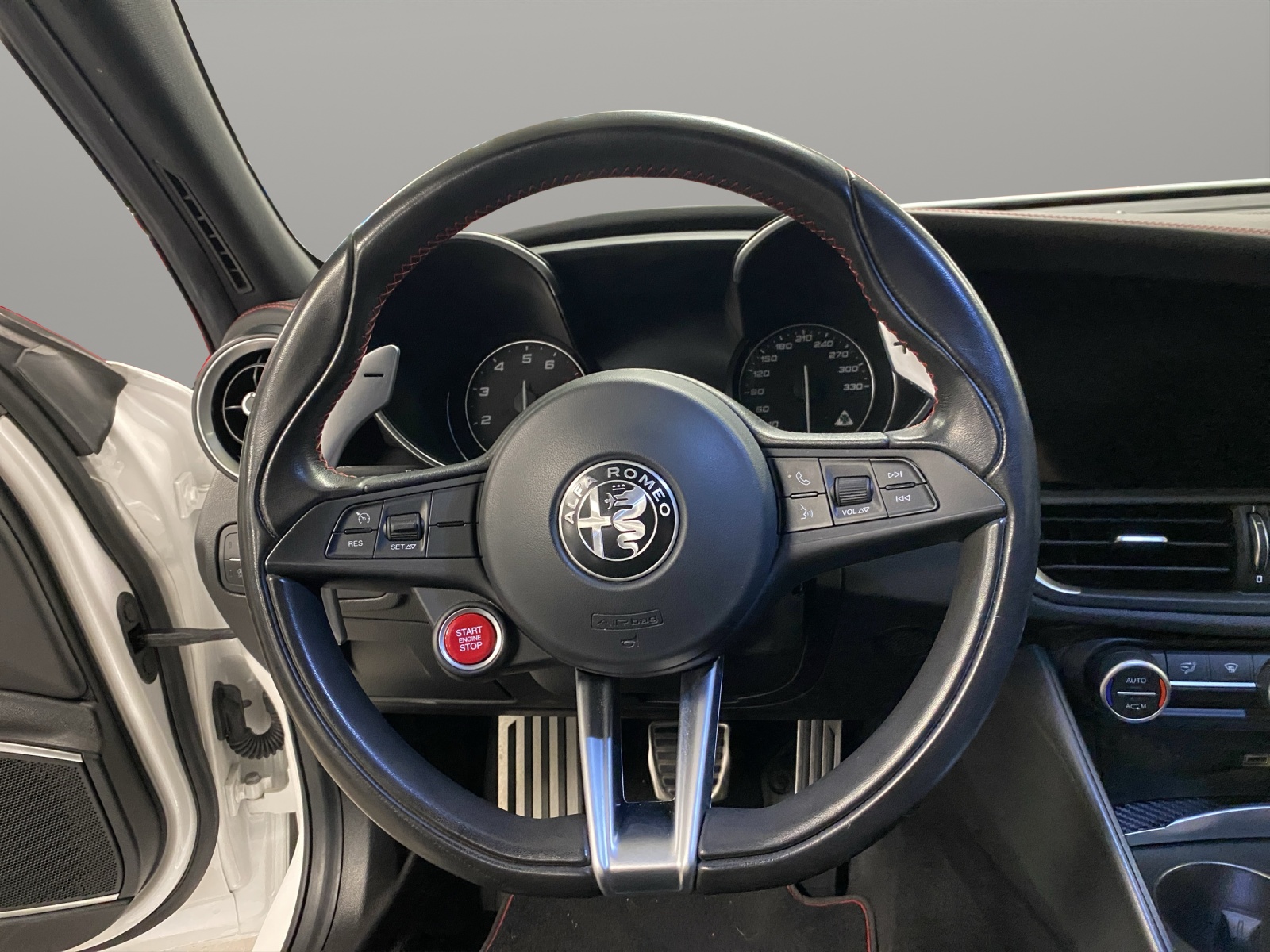 ALFA ROMEO Giulia 2.9 V6 Biturbo Quad-image-11