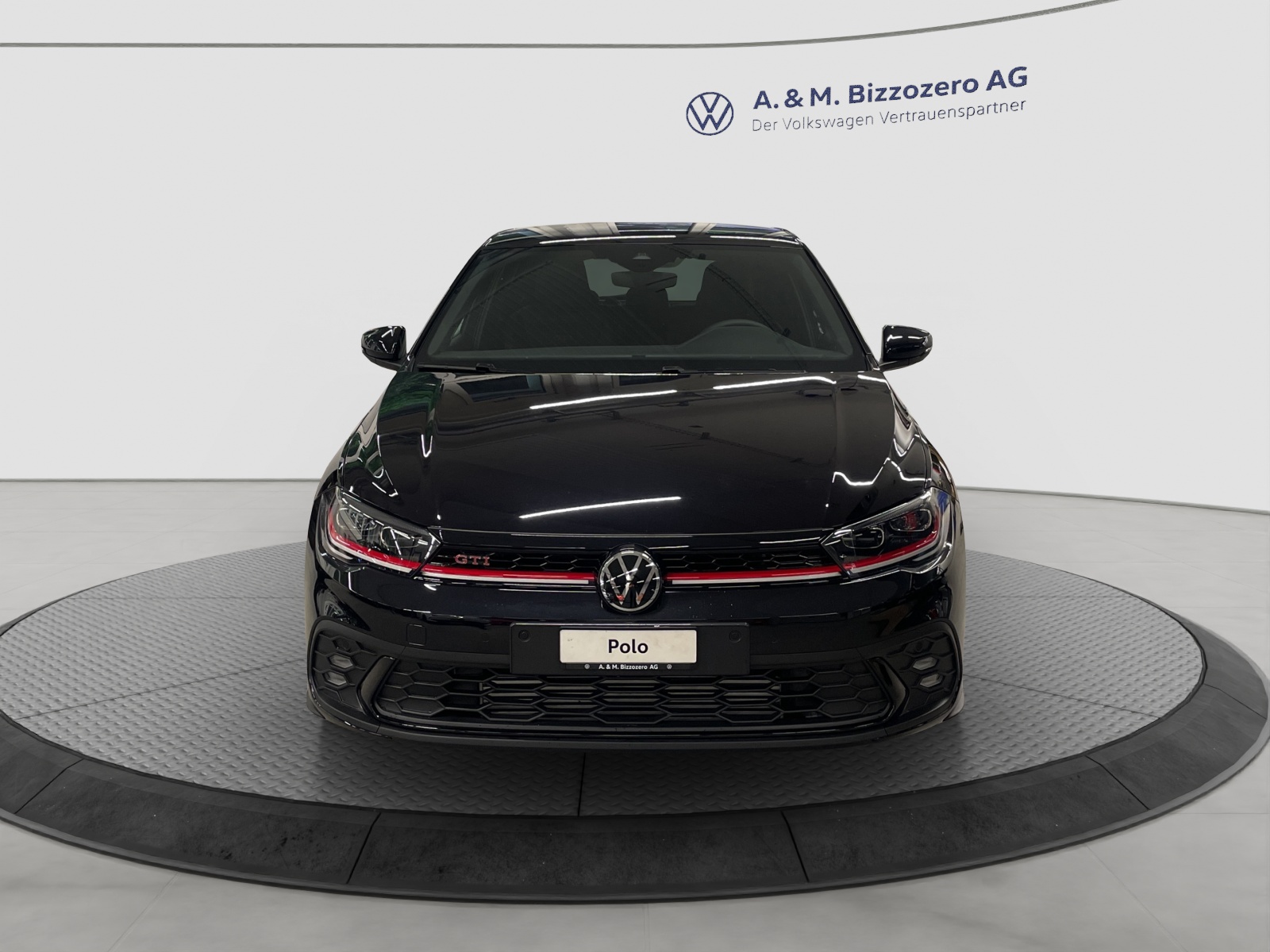 VW Polo 2.0 TSI GTI DSG-image-7