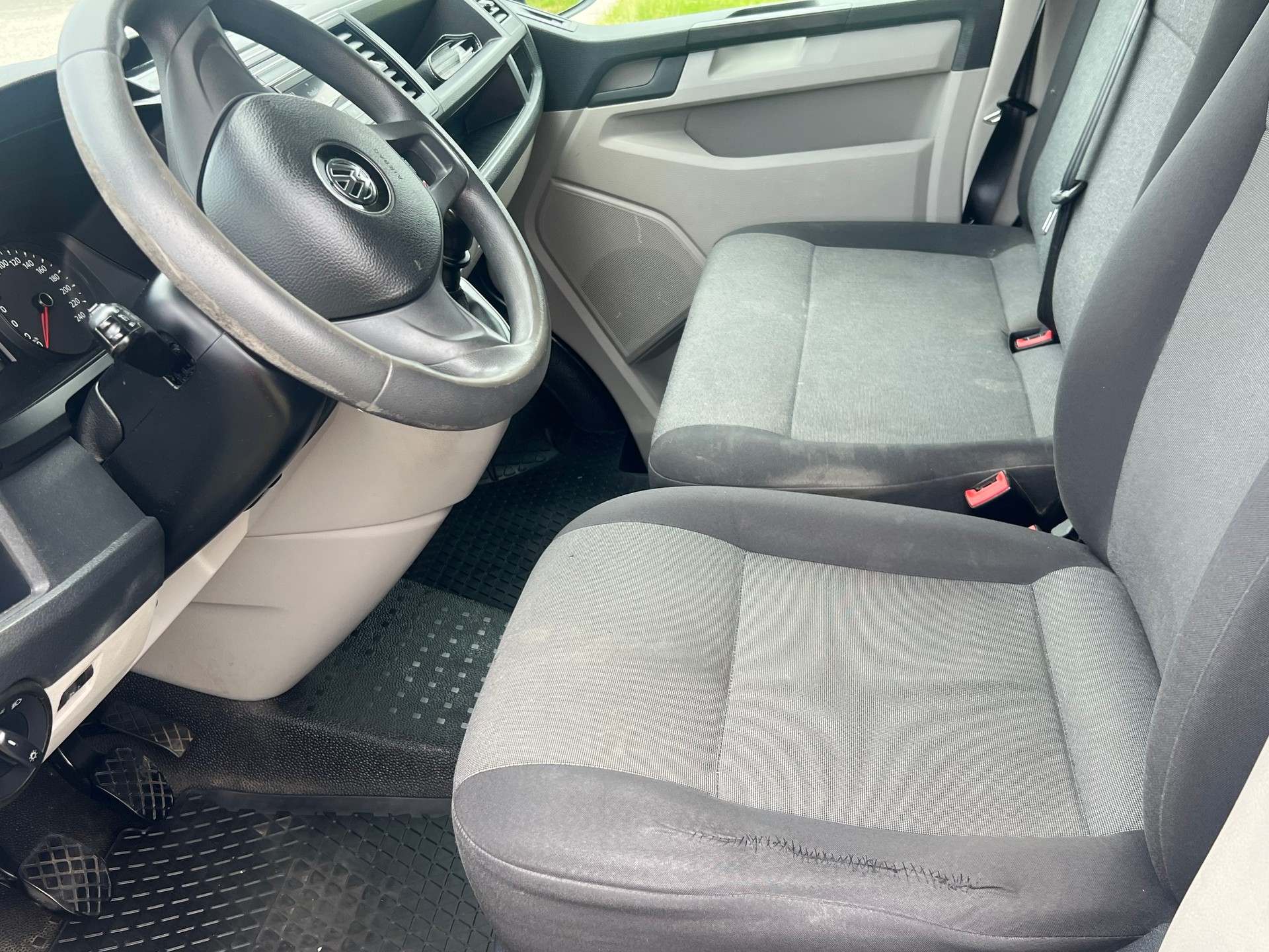 VW T6 2.0 TDI-image-6