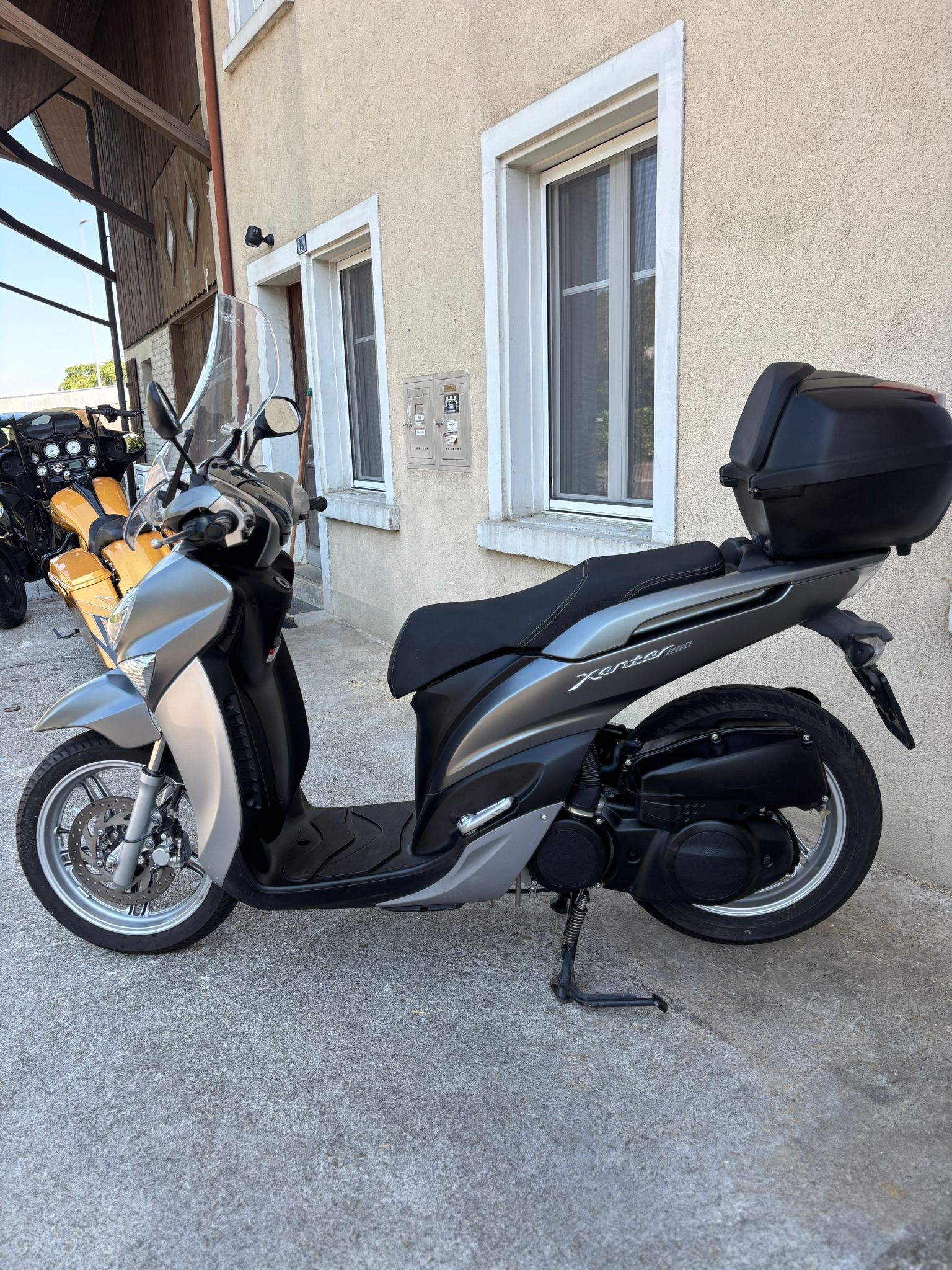 YAMAHA Xenter 125-image-2