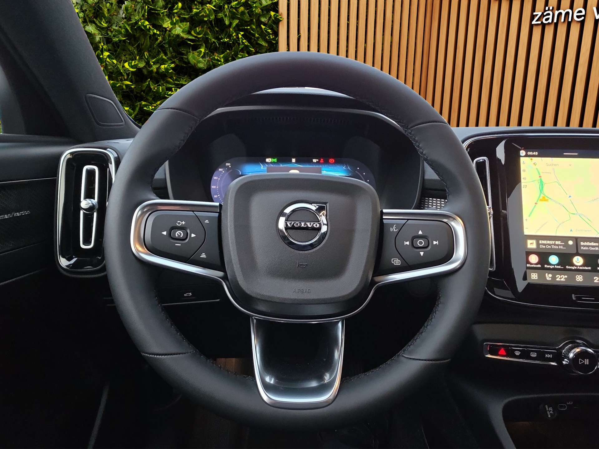VOLVO EX40 Twin Performance Ultra AWD-image-10