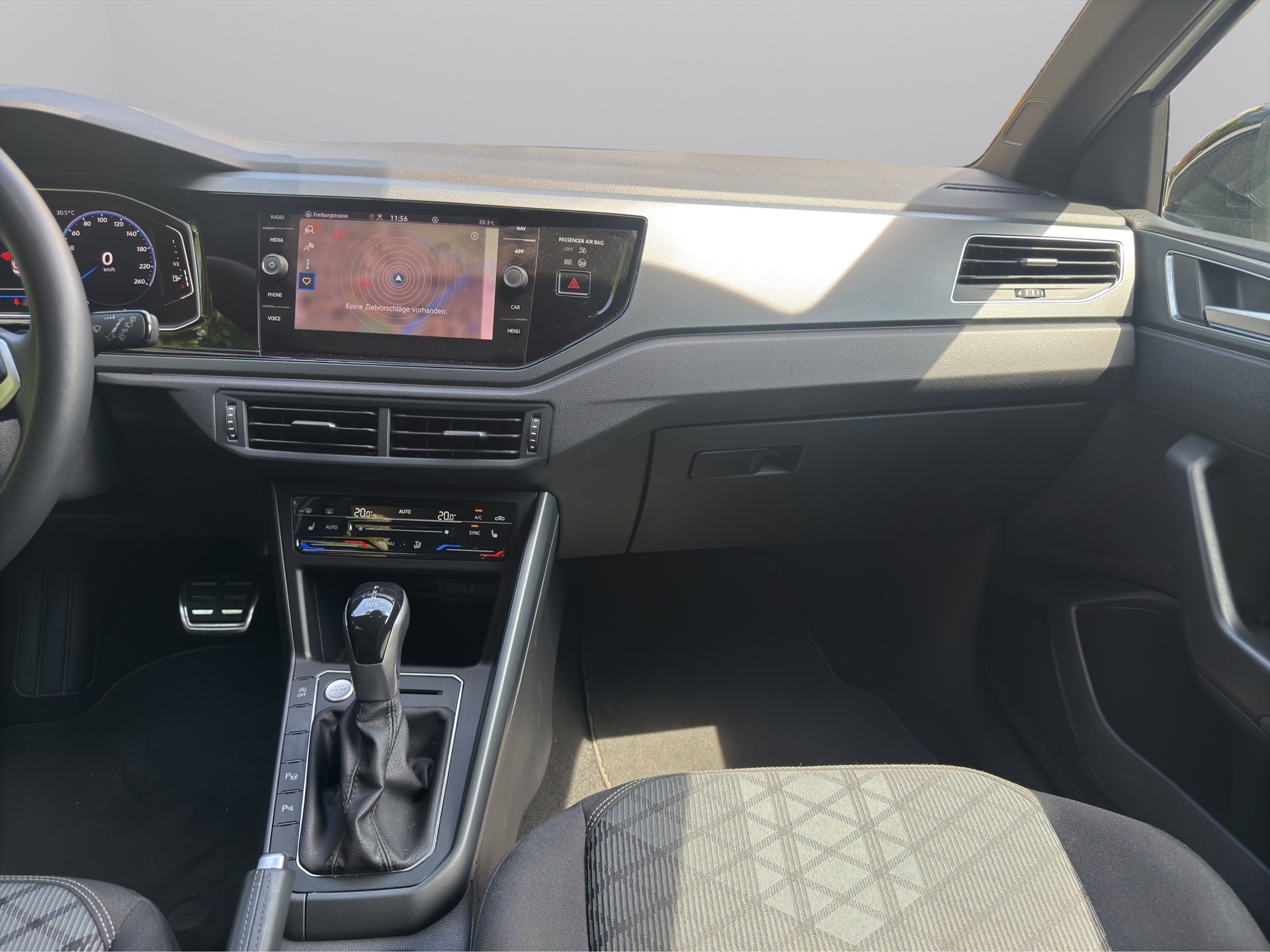 VW Taigo 1.5 TSI R-Line DSG-image-12