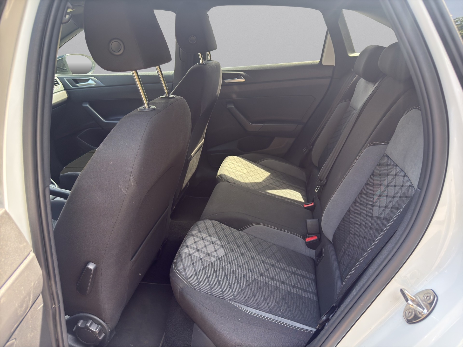 VW Taigo 1.5 TSI R-Line DSG-image-10