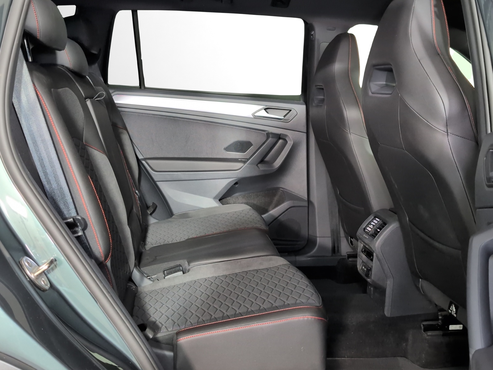 SEAT Tarraco 2.0TSI 4Drive DSG FR-image-8