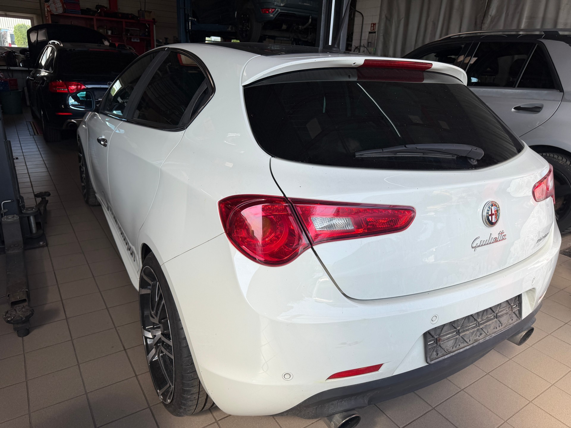 ALFA ROMEO Giulietta 1750 TBi Quadrifoglio Verde-image-6