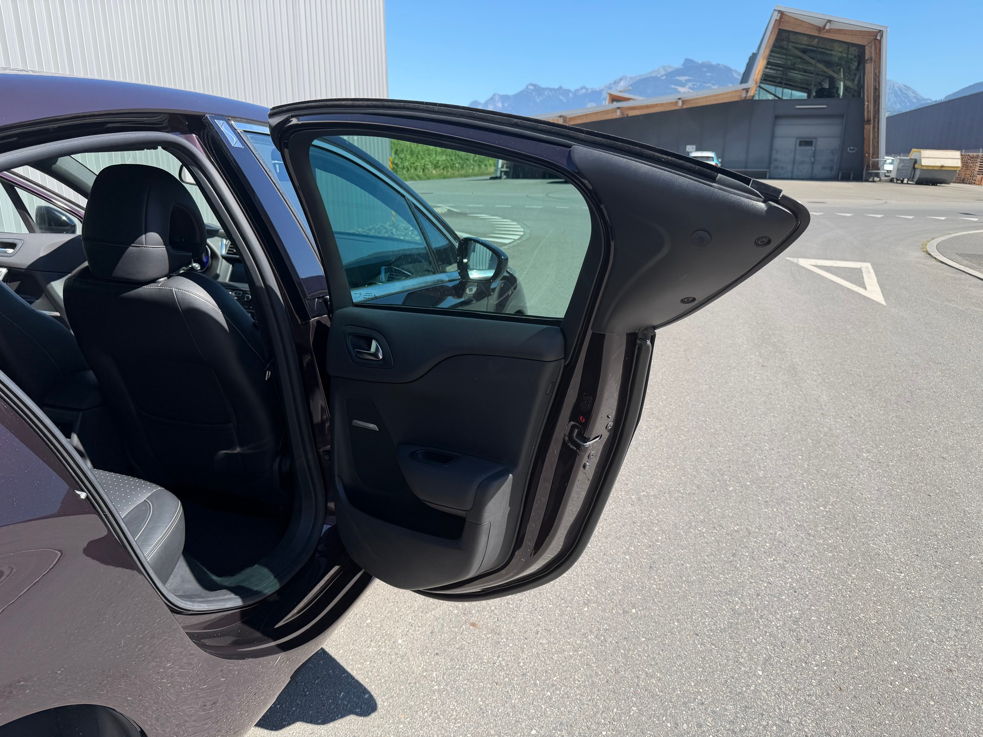 DS AUTOMOBILES DS4 1.6 THP SO Chic Automatic-image-35