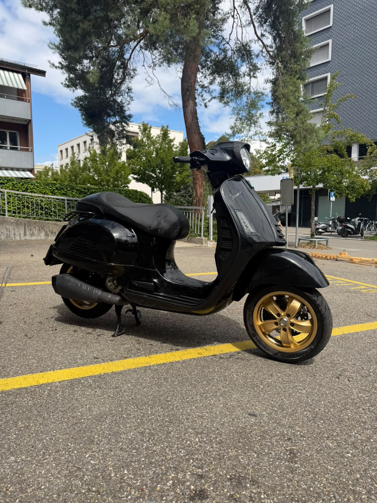 PIAGGIO Vespa GTS 300 HPE ABS/ASR-image-0