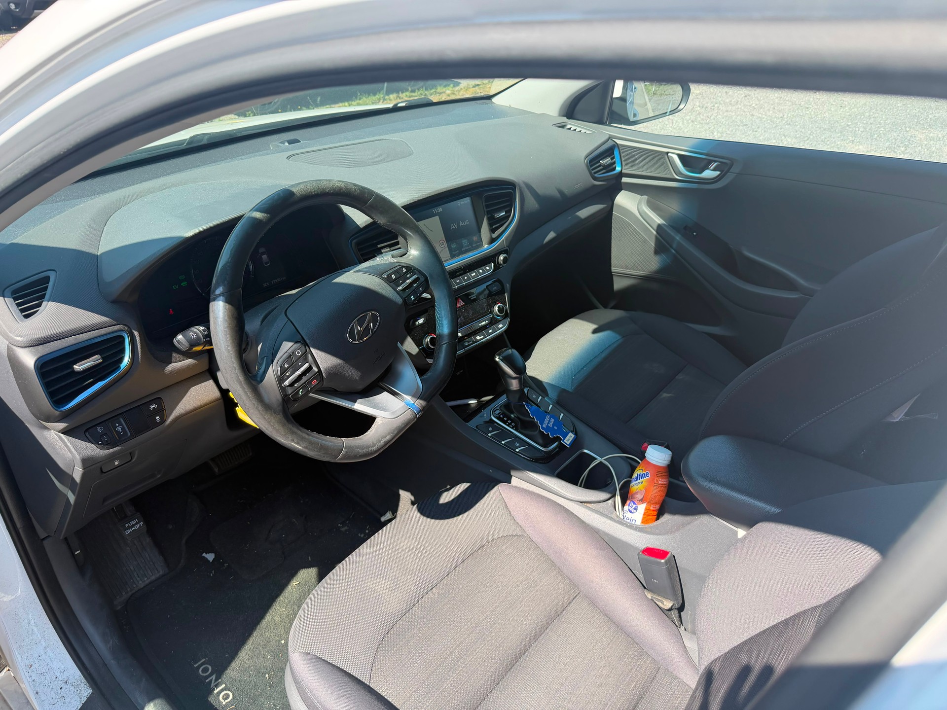 HYUNDAI Ioniq 1.6 GDi HEV Launch Plus DCT-image-5