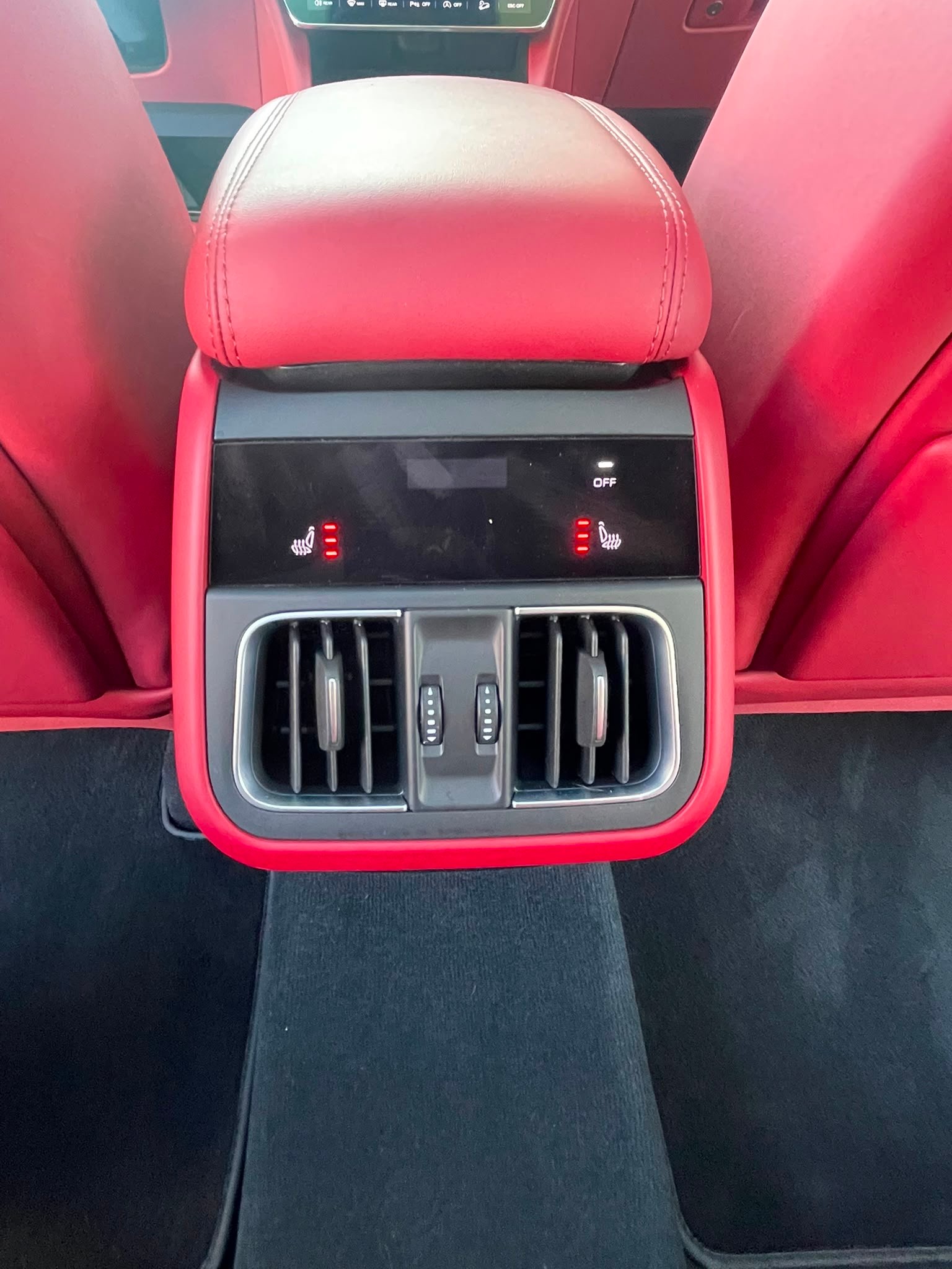 MASERATI Grecale 3.0 V6 Twin-Turbo mit 530 PS, 8-Gang-Automatik Trofeo Automatica-image-14