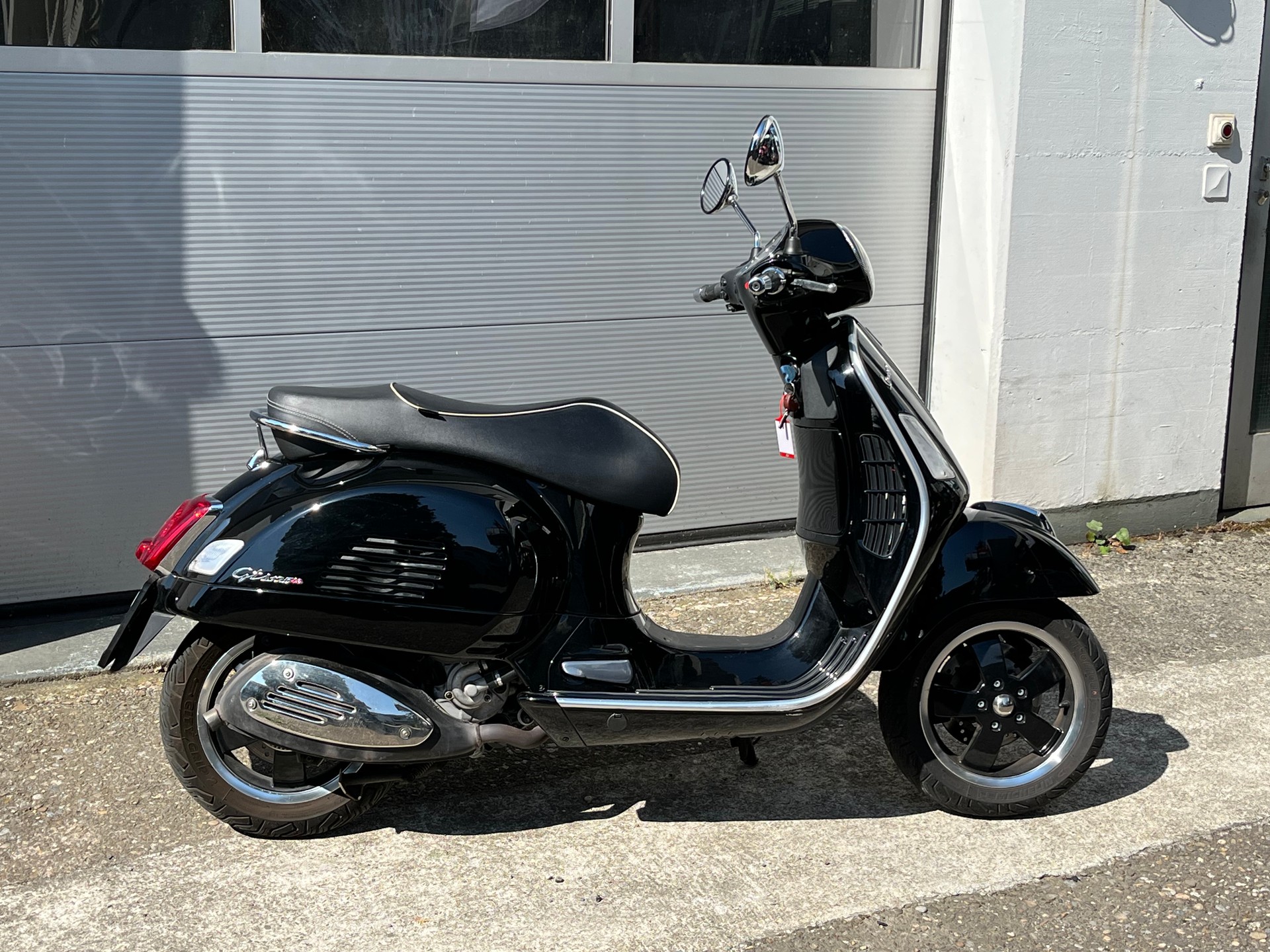 PIAGGIO Vespa GTS Super 125 i.e. ABS-showroom-element-2