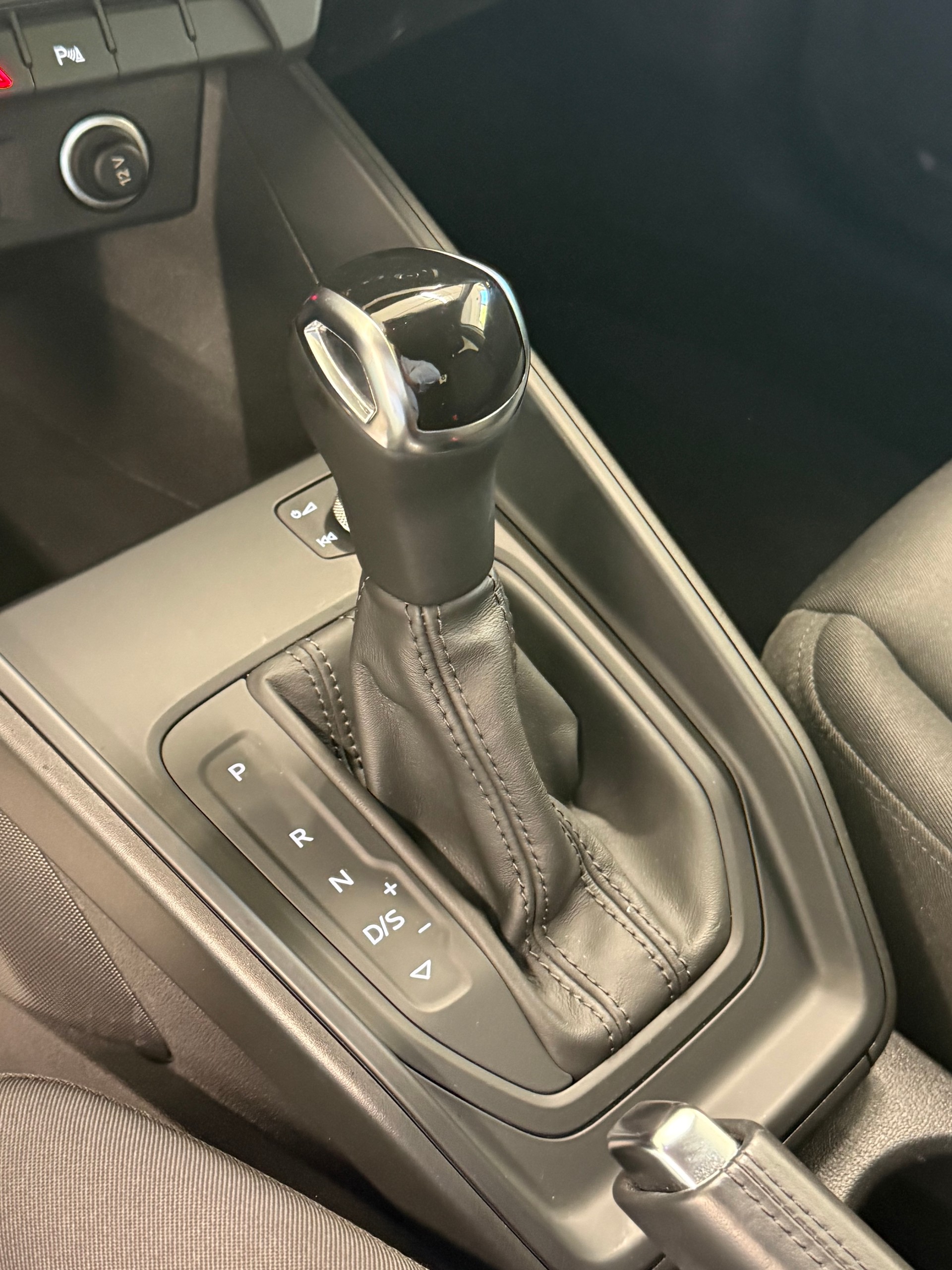 AUDI A1 Sportback 30 TFSI S-tronic-image-22