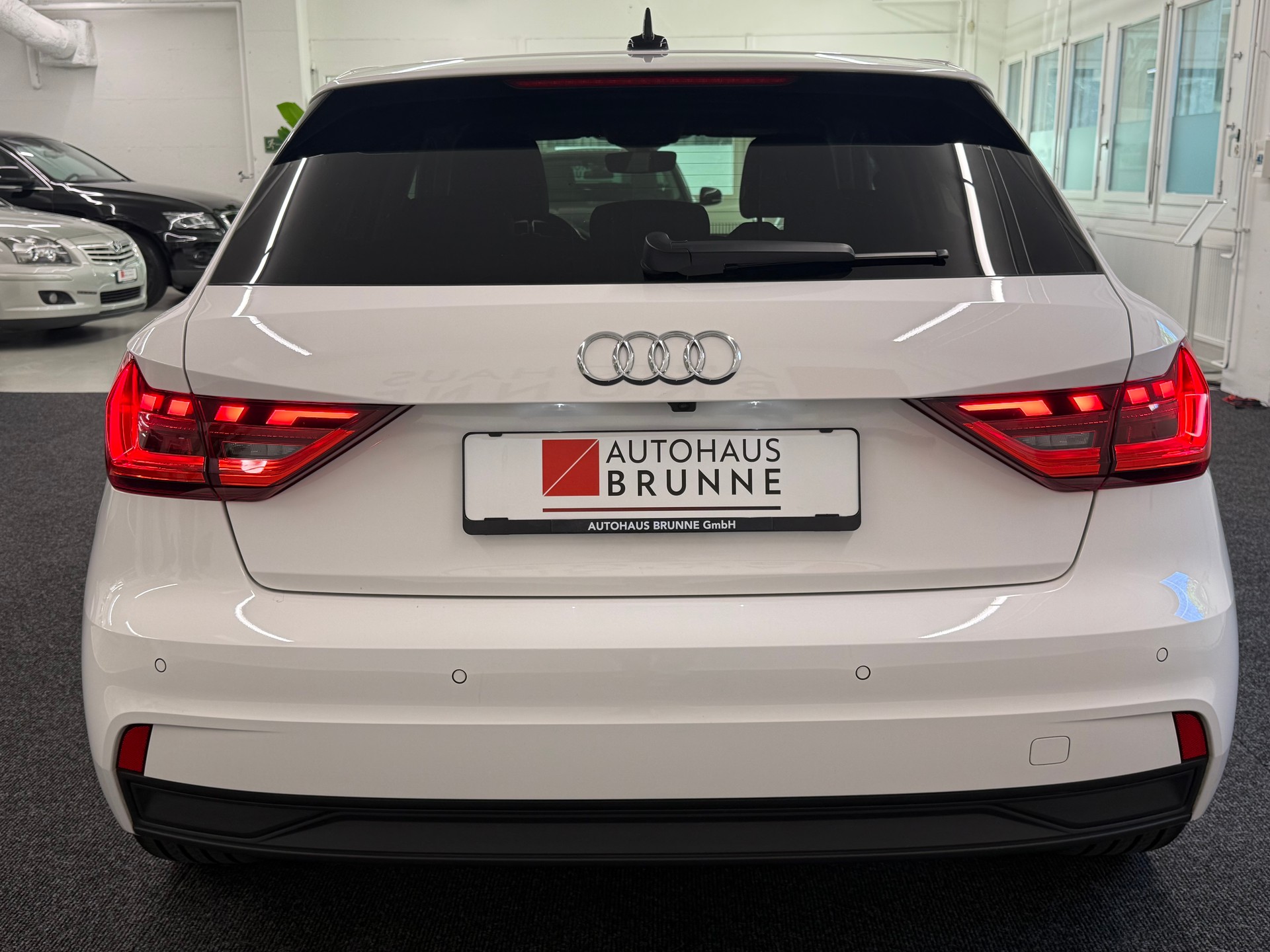 AUDI A1 Sportback 30 TFSI S-tronic-image-5