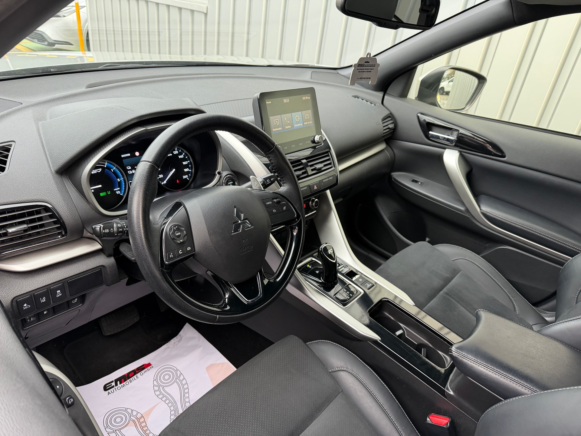 MITSUBISHI Eclipse Cross 2.4 PHEV Instyle 4WD ** Frisch MFK ** Anhängerkupplung 1500**-image-8