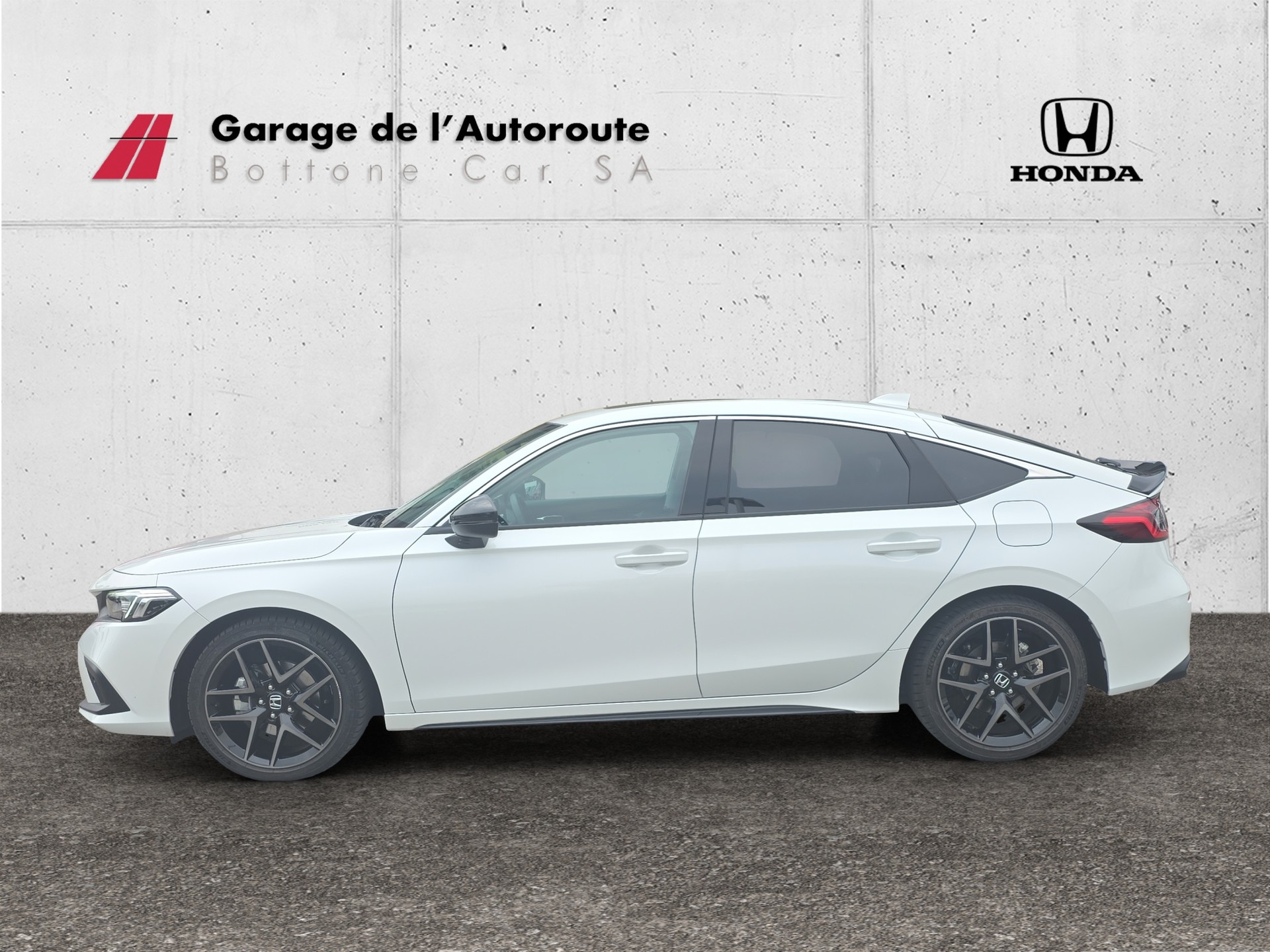 HONDA Civic 2.0 i-MMD Advance-showroom-element-1