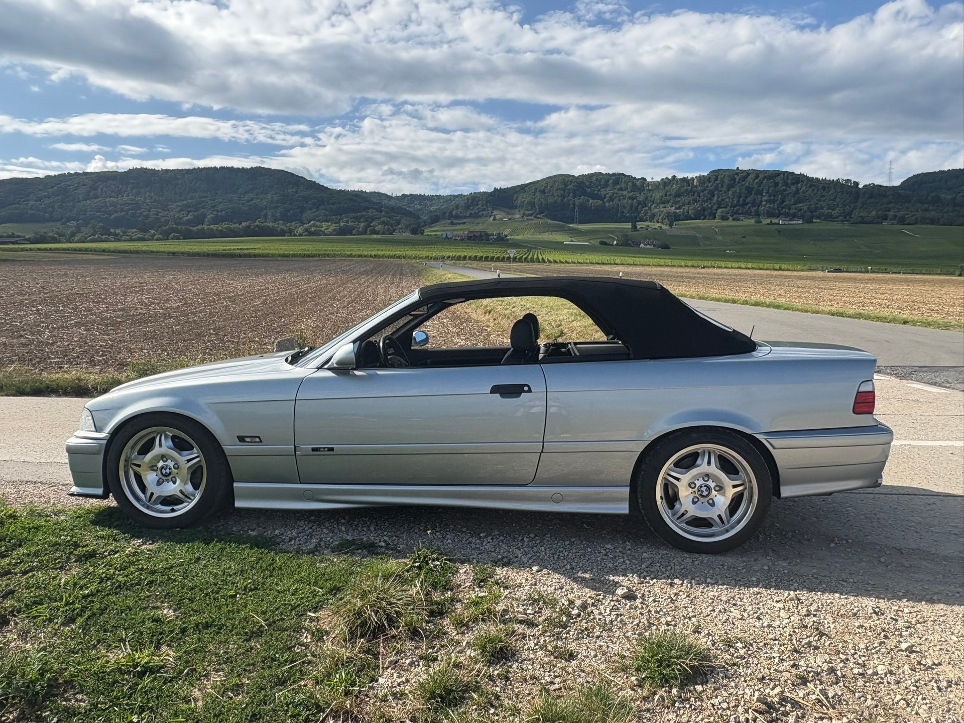 BMW M3 E36 Cabrio - Manuelle - Expertisée-image-9