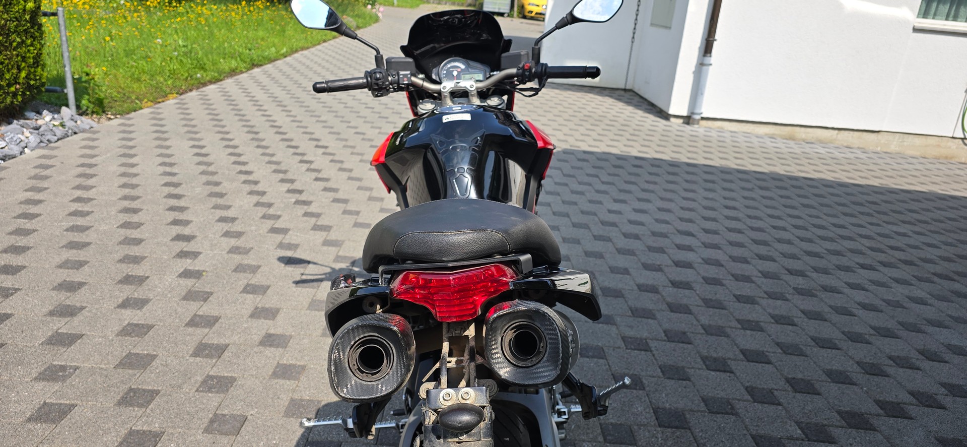 APRILIA SL 750 Shiver ABS-image-3