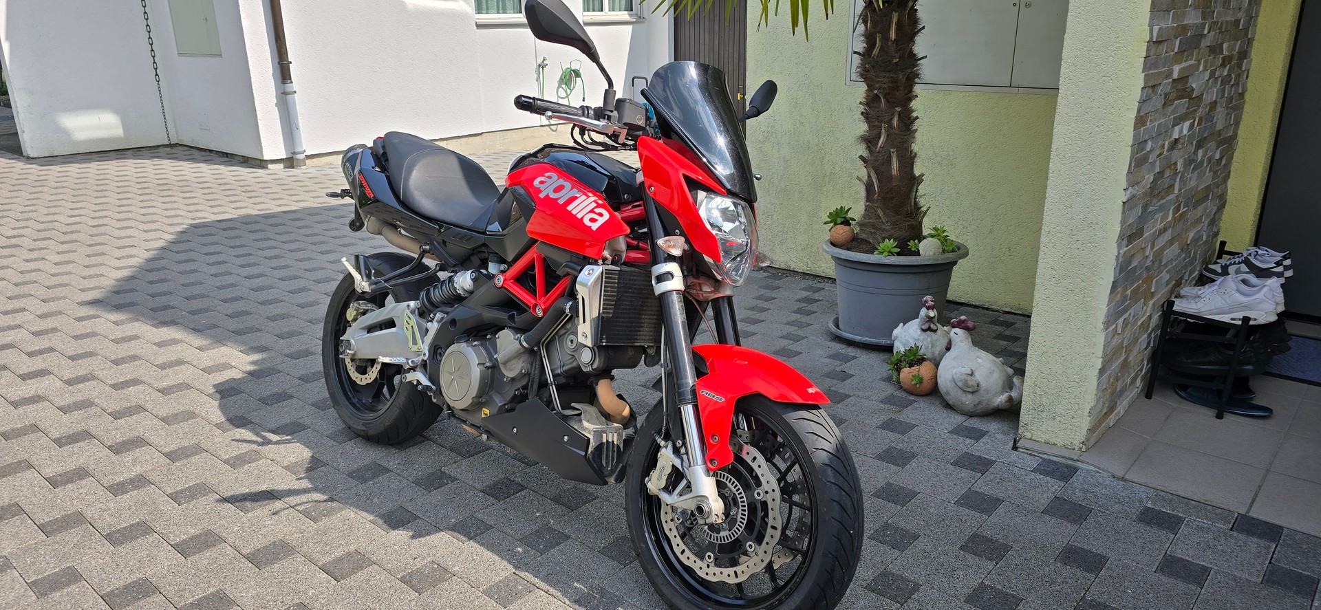APRILIA SL 750 Shiver ABS-image-12
