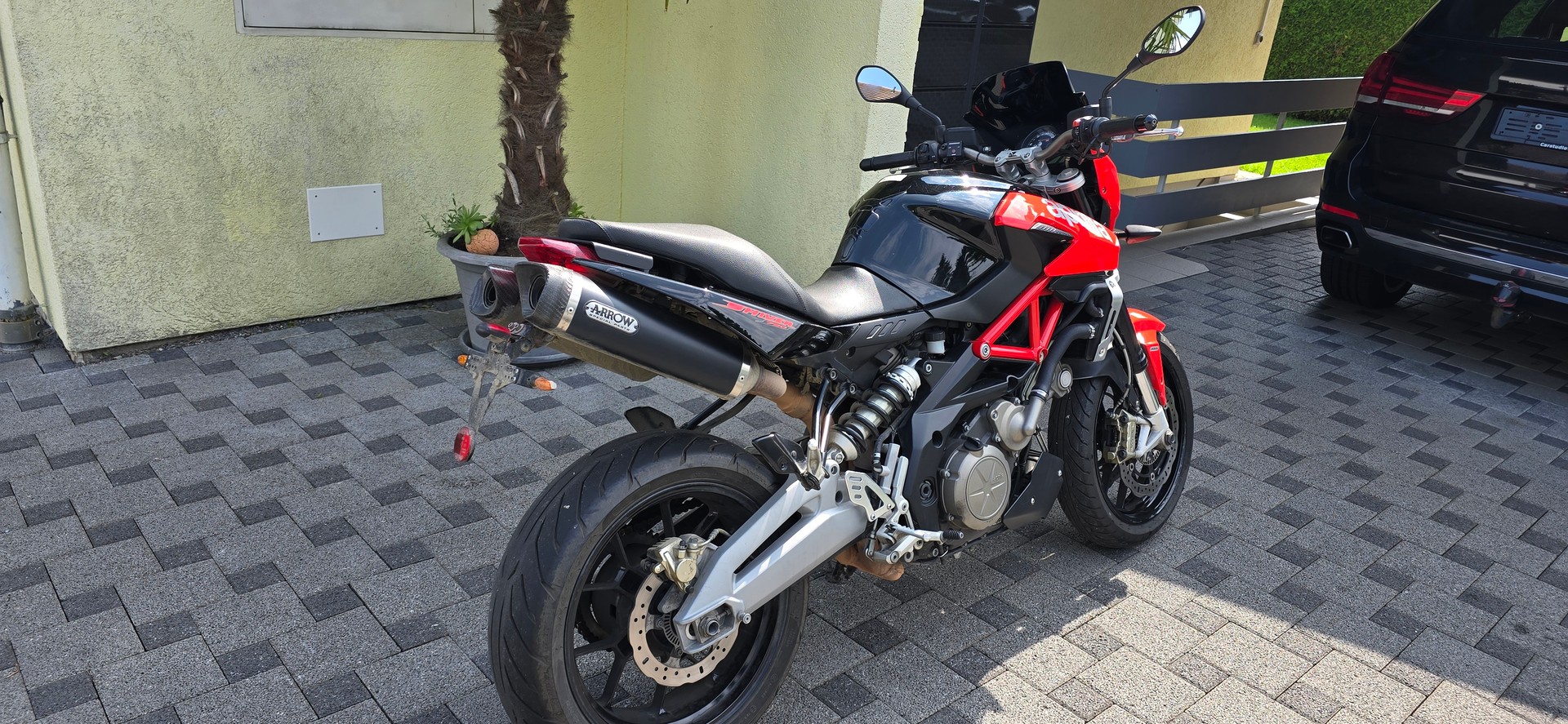 APRILIA SL 750 Shiver ABS-image-4
