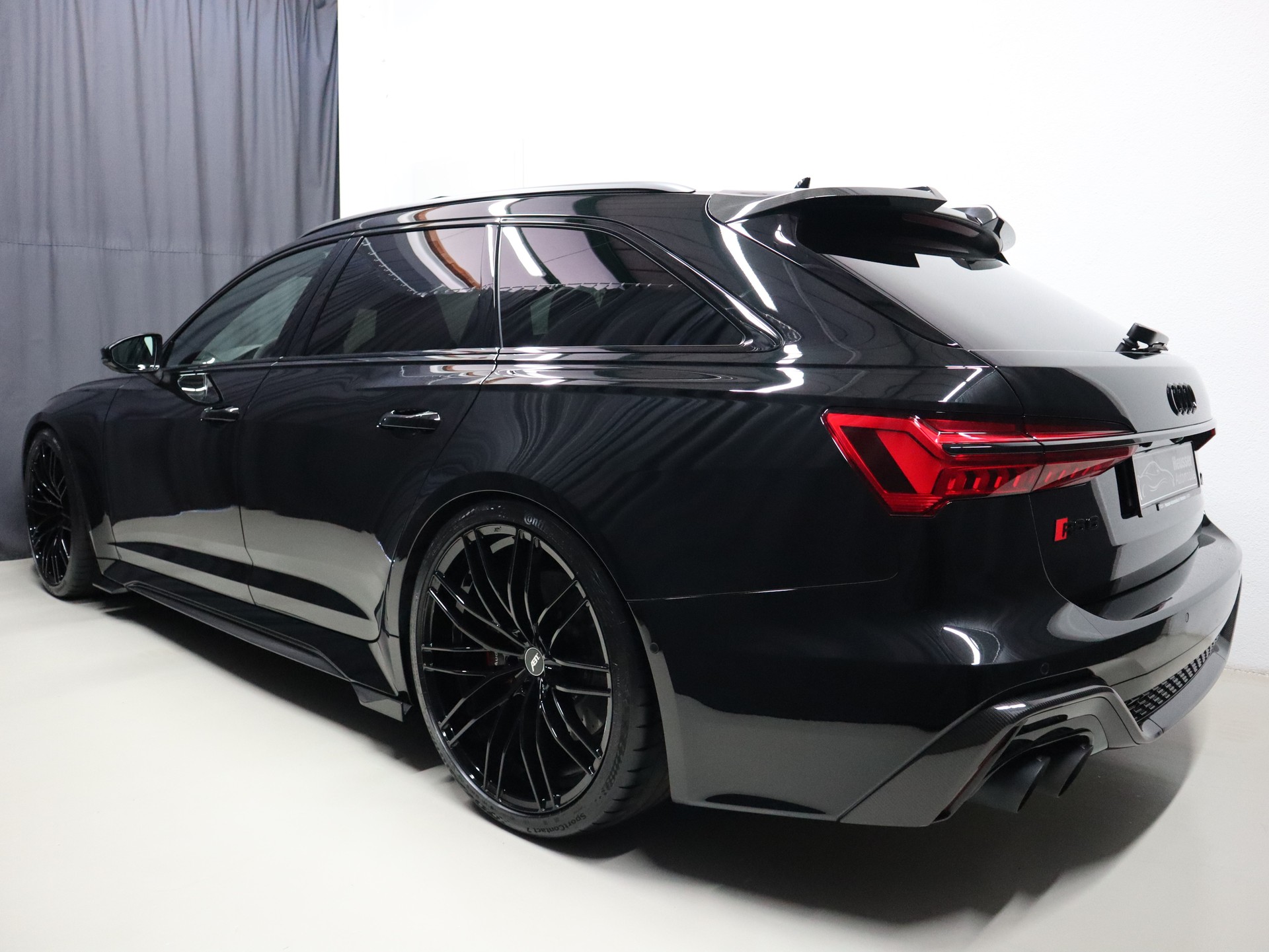 AUDI RS6-S ABT 4.0 TFSI V8 quattro - CH-Fahrzeug - Dynamik Paket PLUS - Carbon Paket - Panorama - Keramik - Standheizung - 700 PS-showroom-element-3