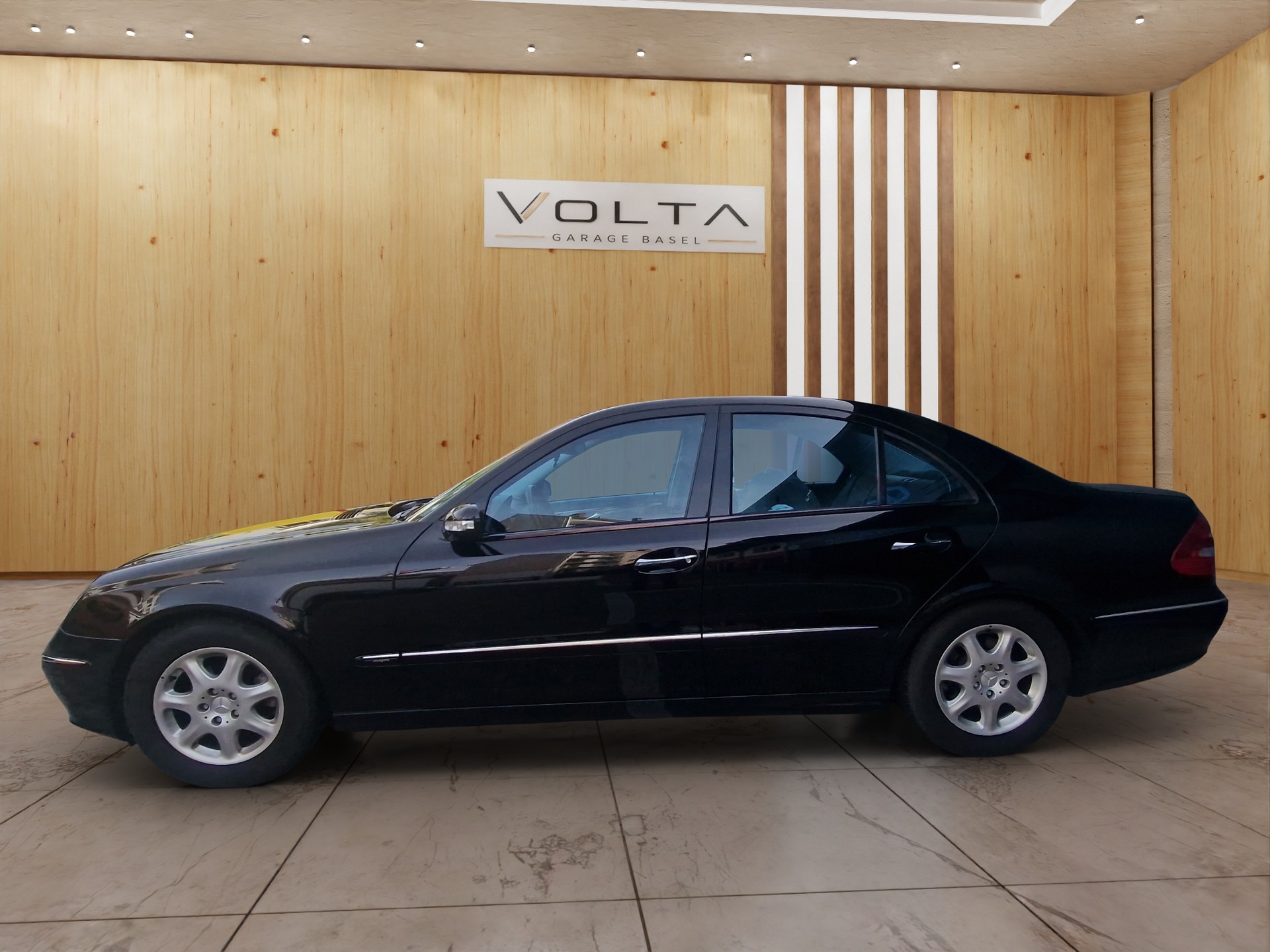 MERCEDES-BENZ E 200 Kompressor Elégance-showroom-element-2