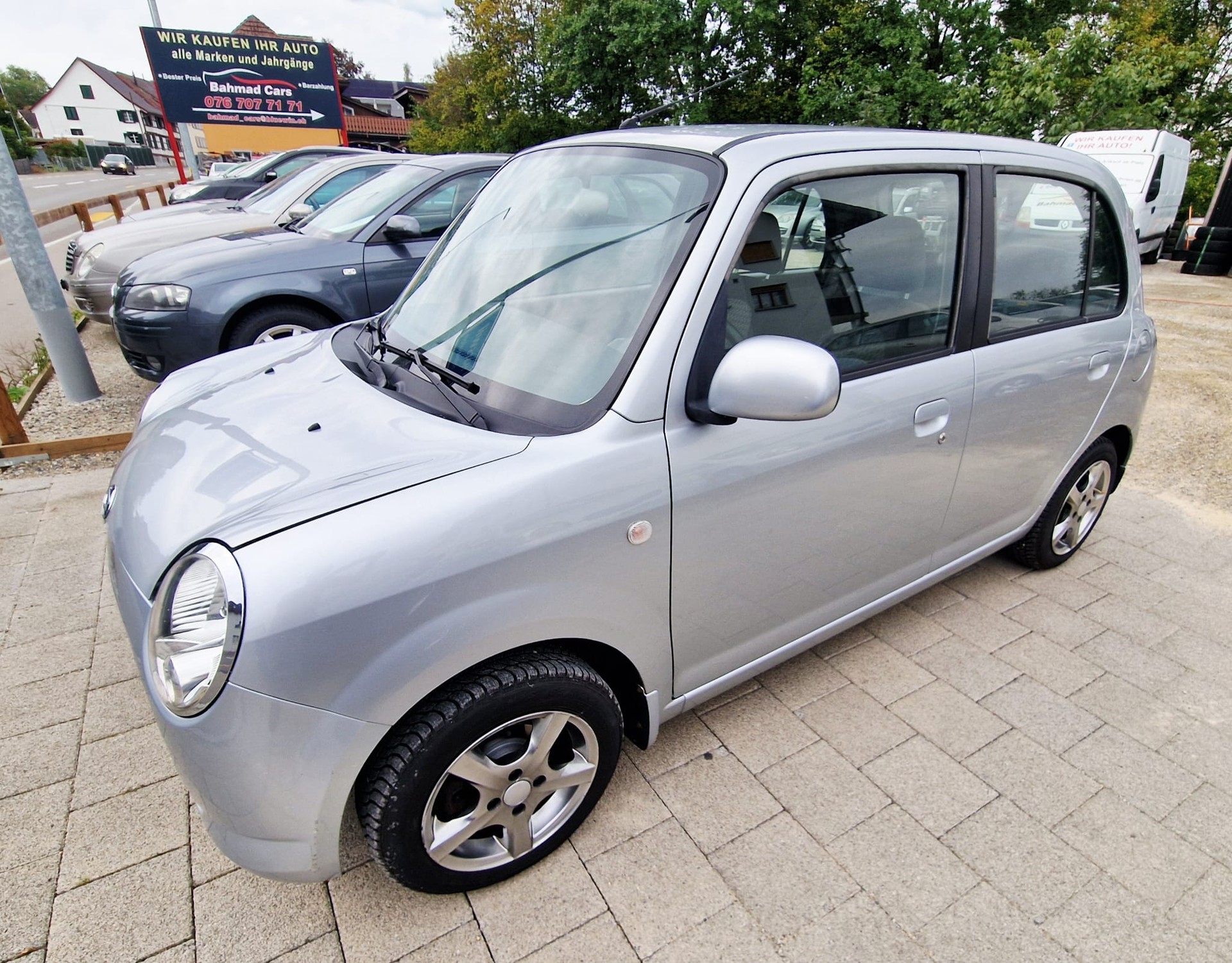 DAIHATSU Trevis 1.0