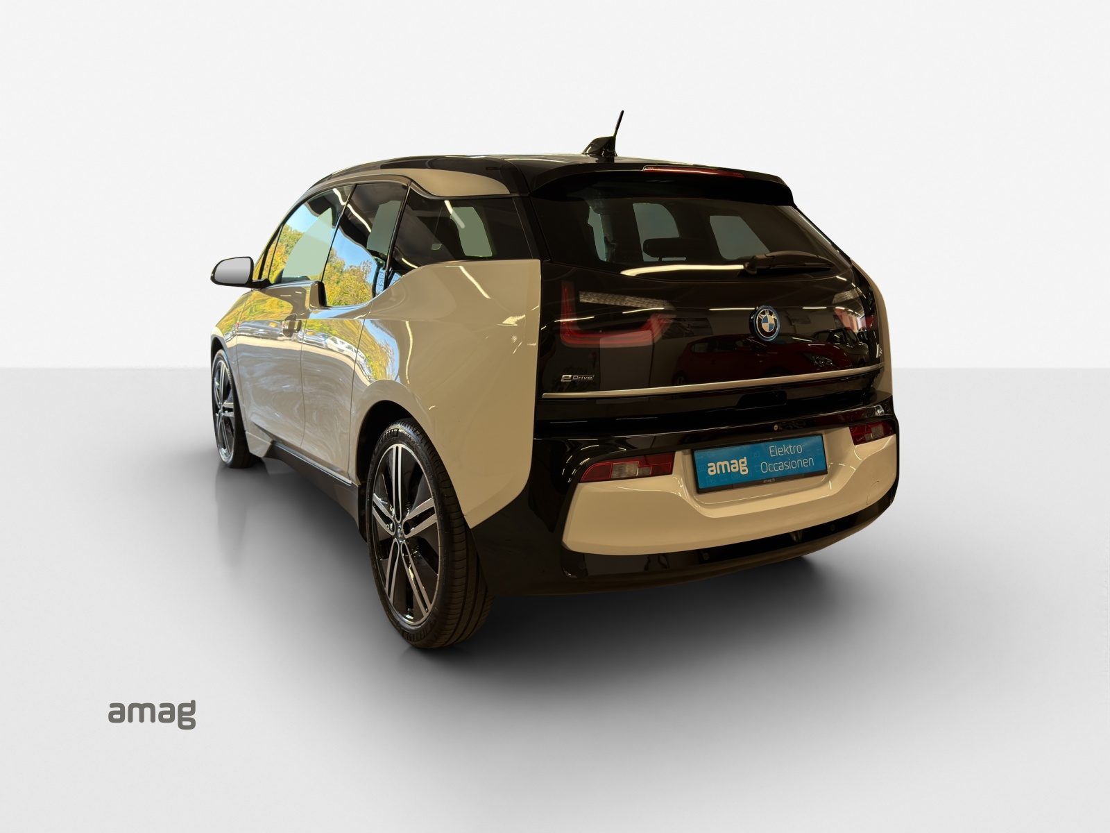 BMW i3 (94Ah)-showroom-element-2