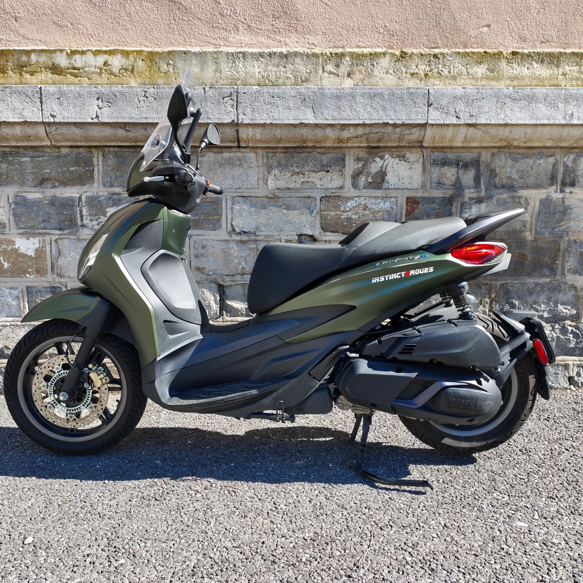 PIAGGIO Beverly 400 Sport E5+-image-2
