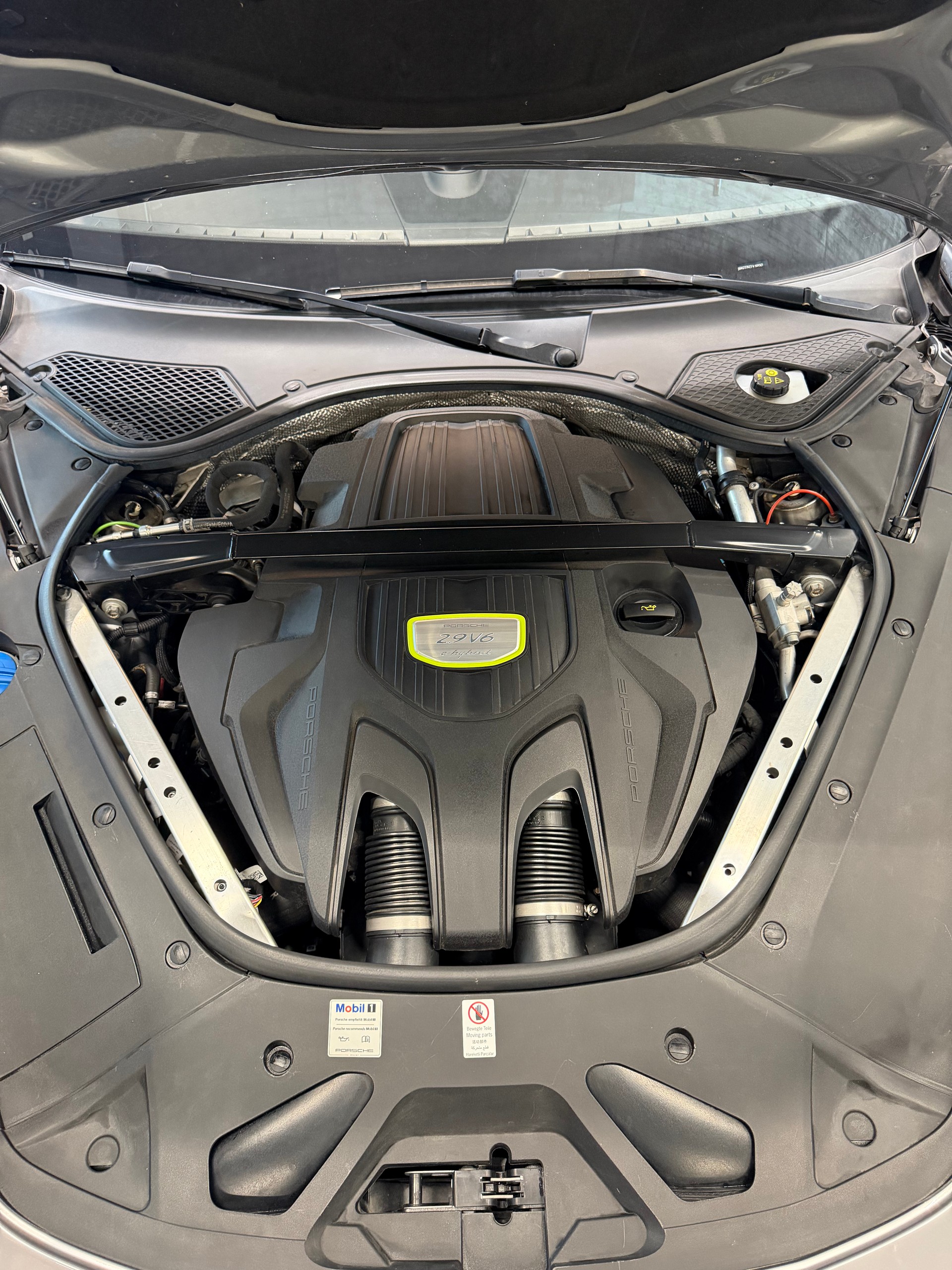 PORSCHE Panamera 4 E-Hybrid Executive PDK-image-23
