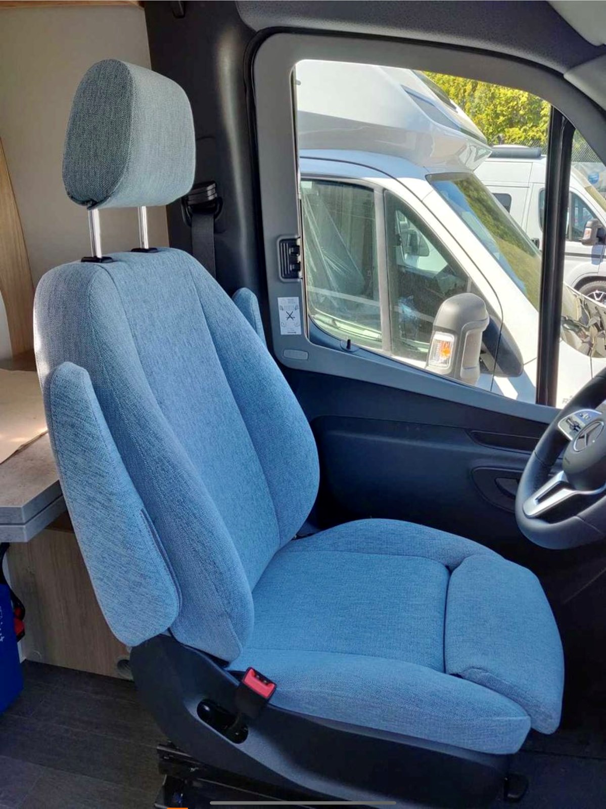 KARMANN FRANKIA YUCON 6.0 GD 4X4 Mercedes-Benz Sprinter 907-image-7