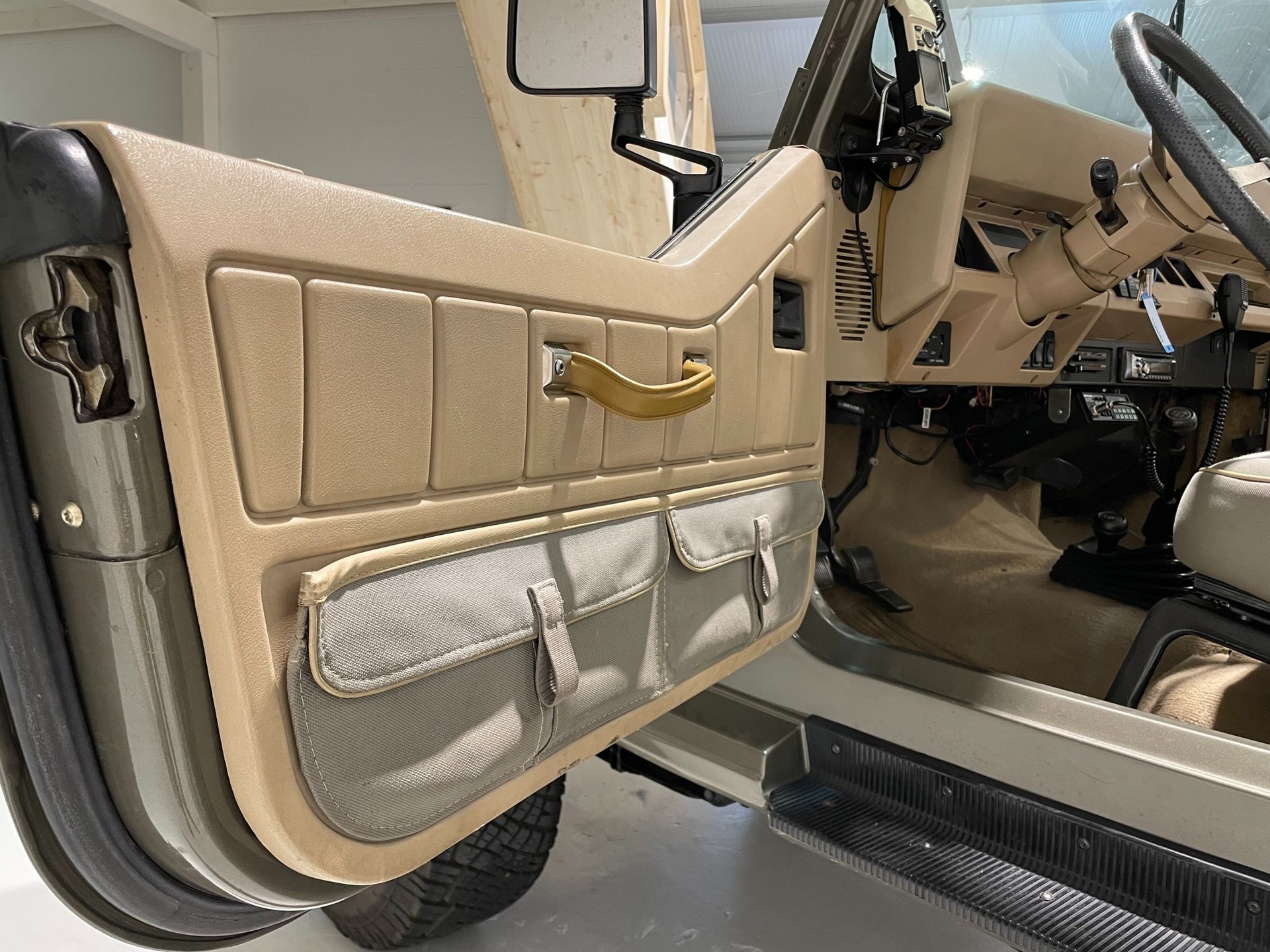 JEEP Wrangler 4.0 Sahara-image-9