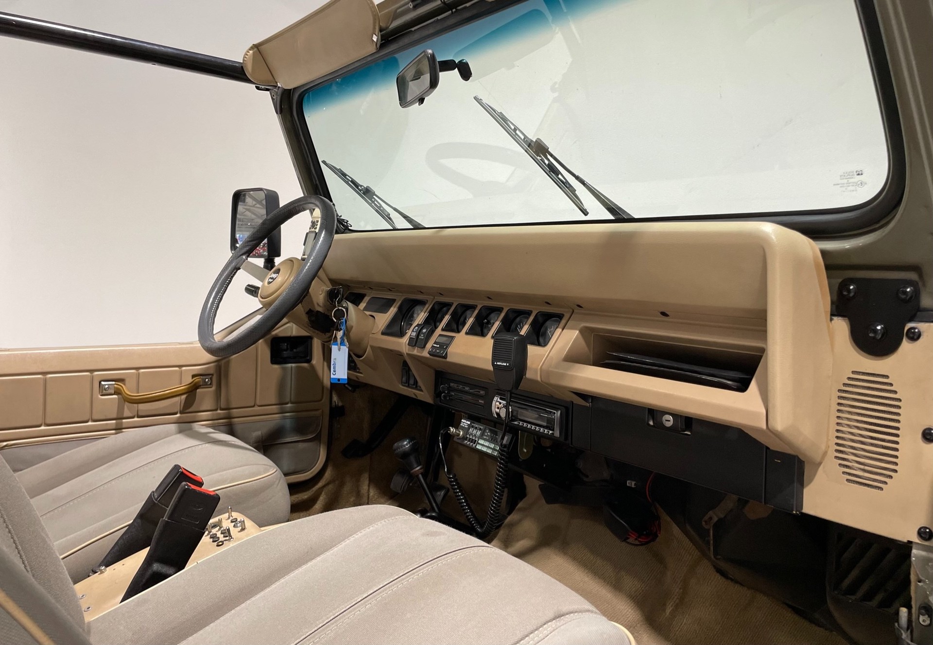 JEEP Wrangler 4.0 Sahara-image-7