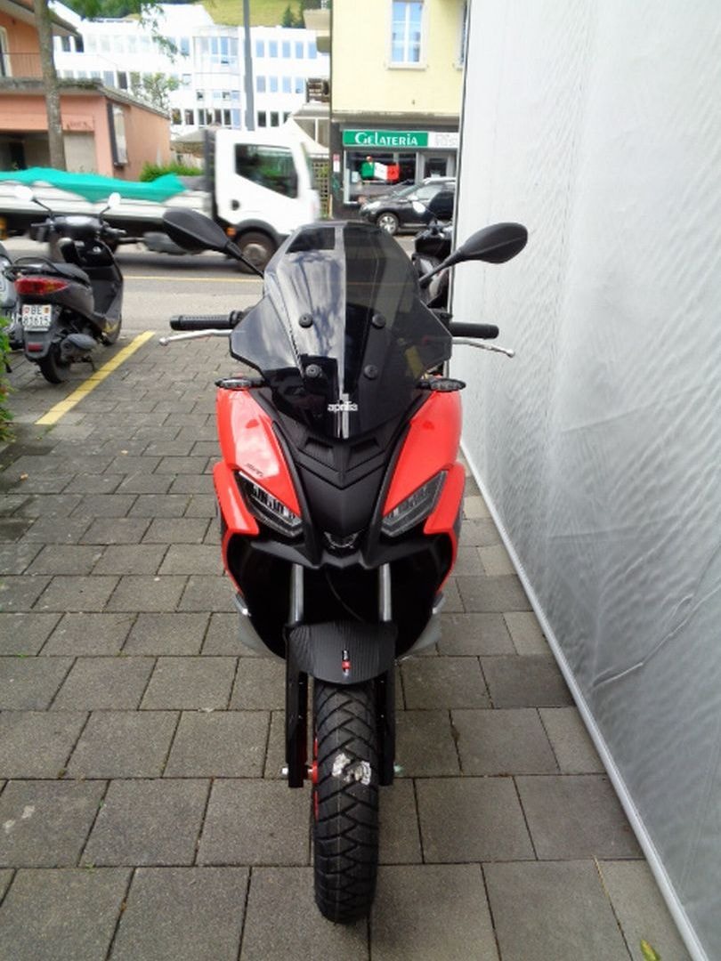 APRILIA SR GT 125 SPORT-image-3