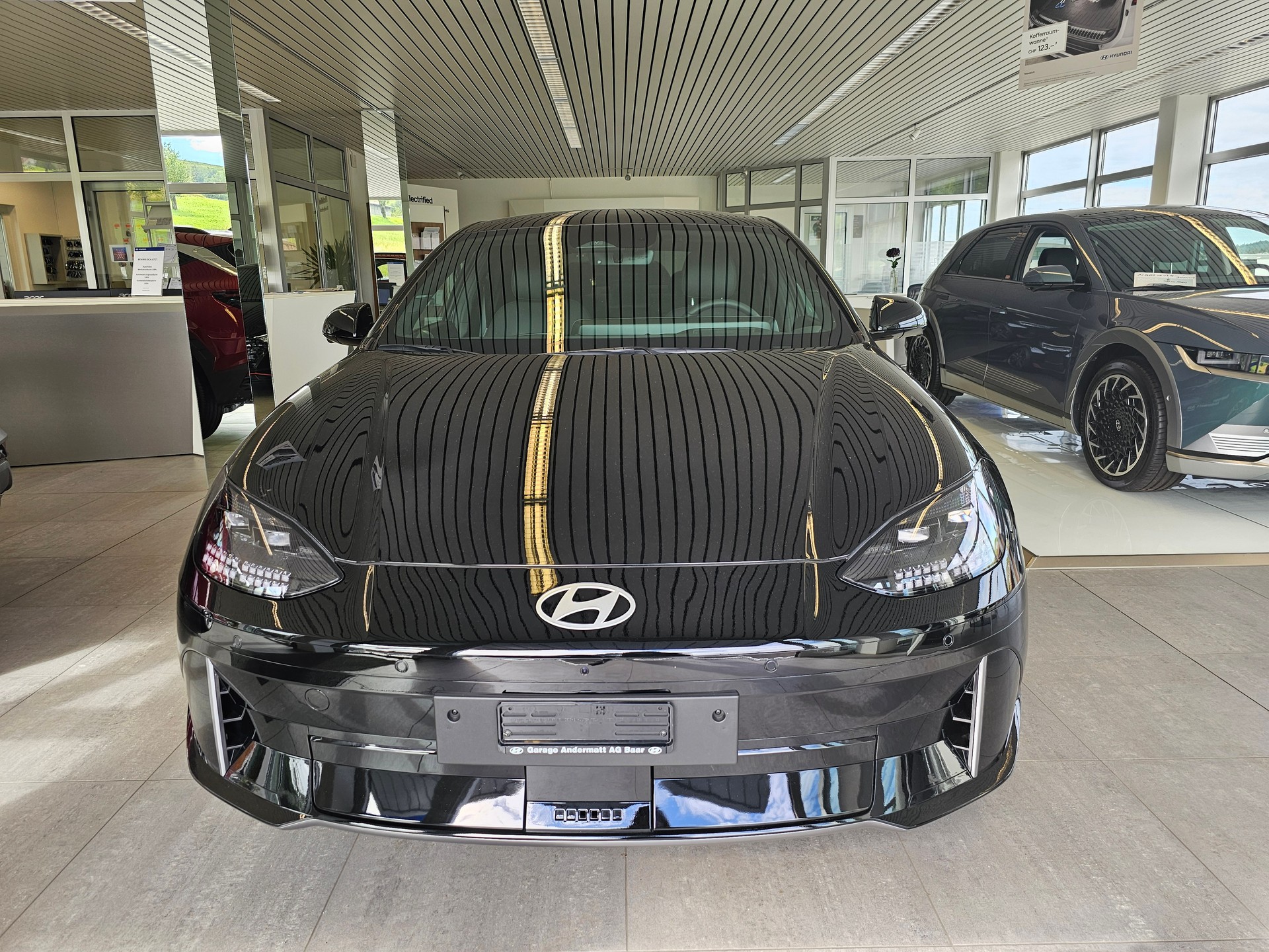 HYUNDAI Ioniq 6 77kWh Launch Edition 4WD-showroom-element-1