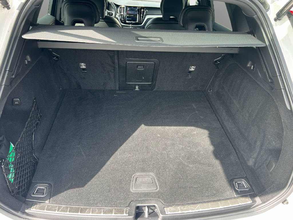 VOLVO XC60 2.0 T8 TE Polestar eAWD-image-8