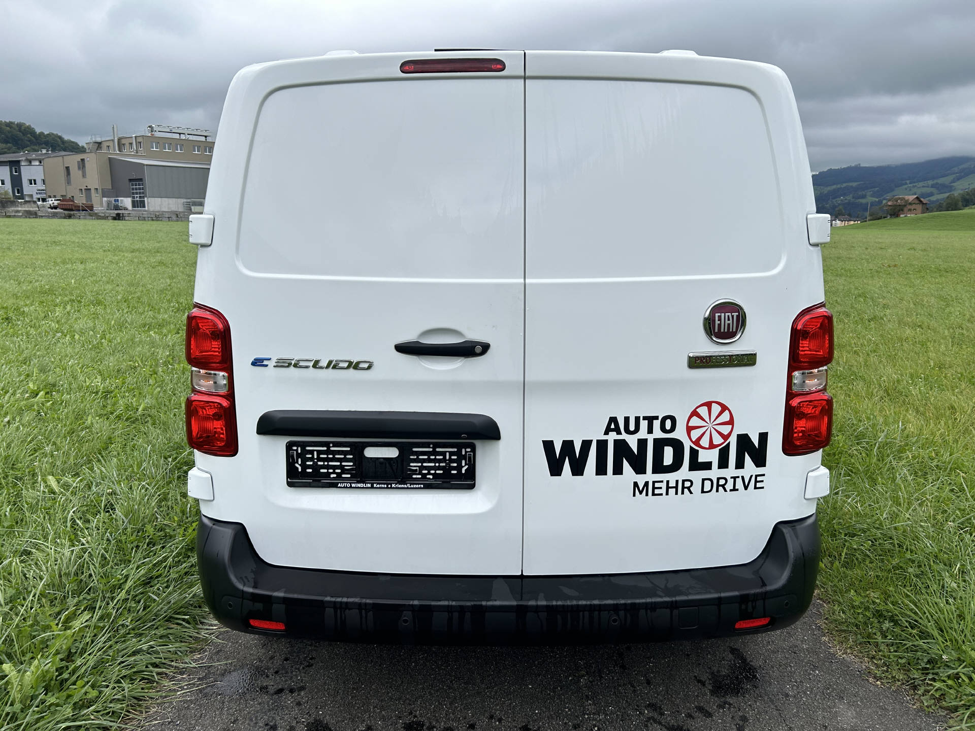 FIAT E-Scudo Kaw. L2 50 kWh Lounge-image-7