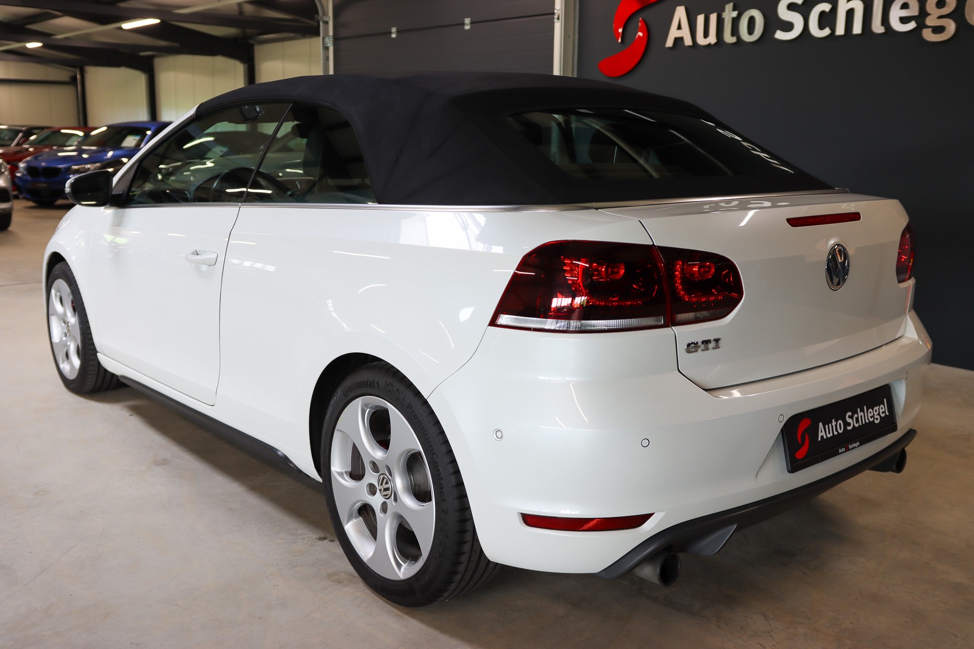 VW Golf Cabrio 2.0 TSI GTI DSG-image-3