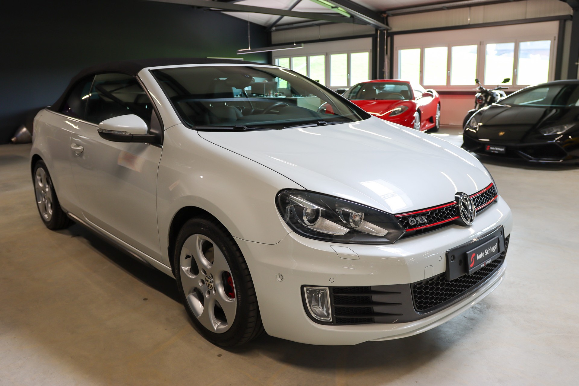 VW Golf Cabrio 2.0 TSI GTI DSG-image-6