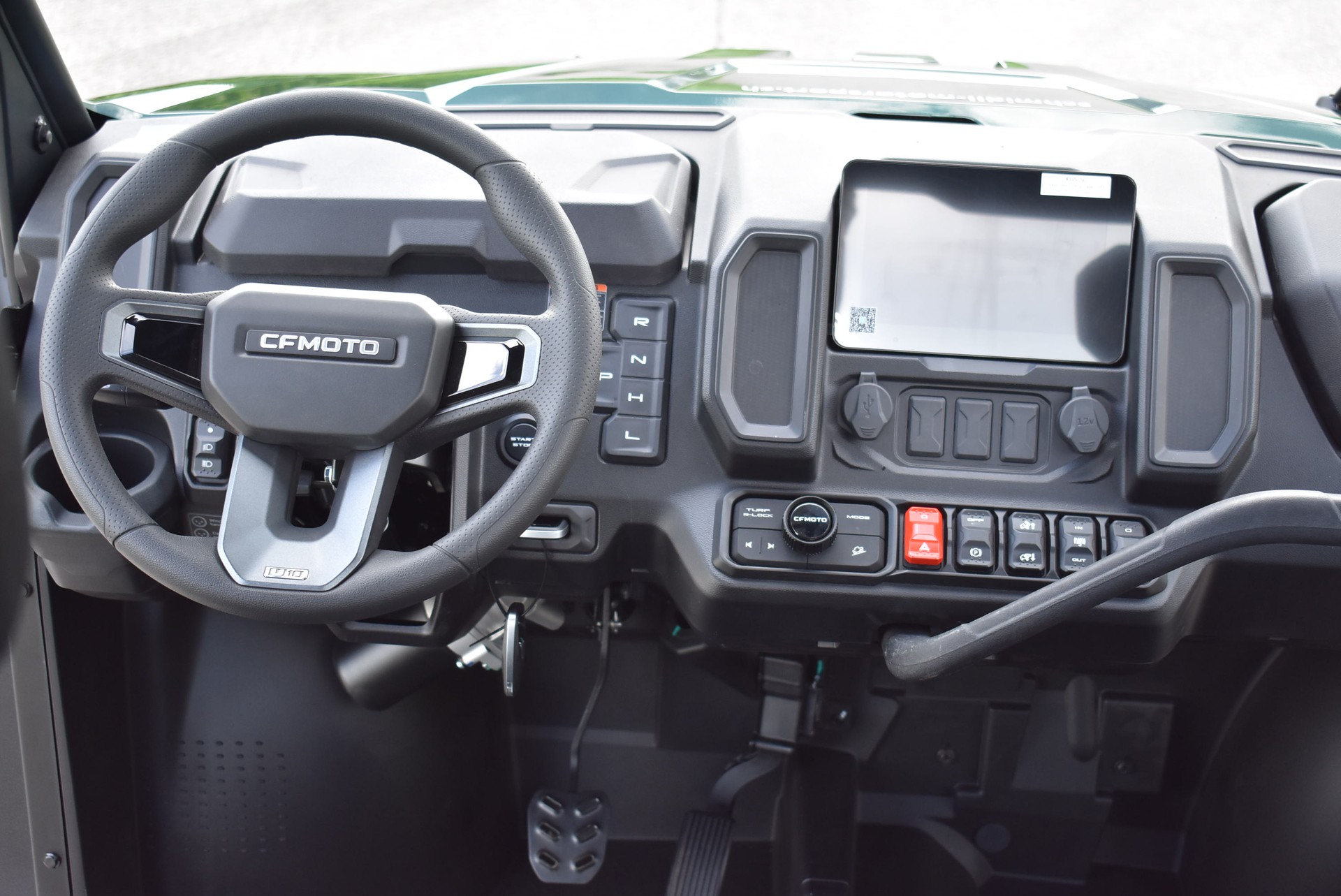 CF MOTO UForce U 1000 Pro 4x4-image-9