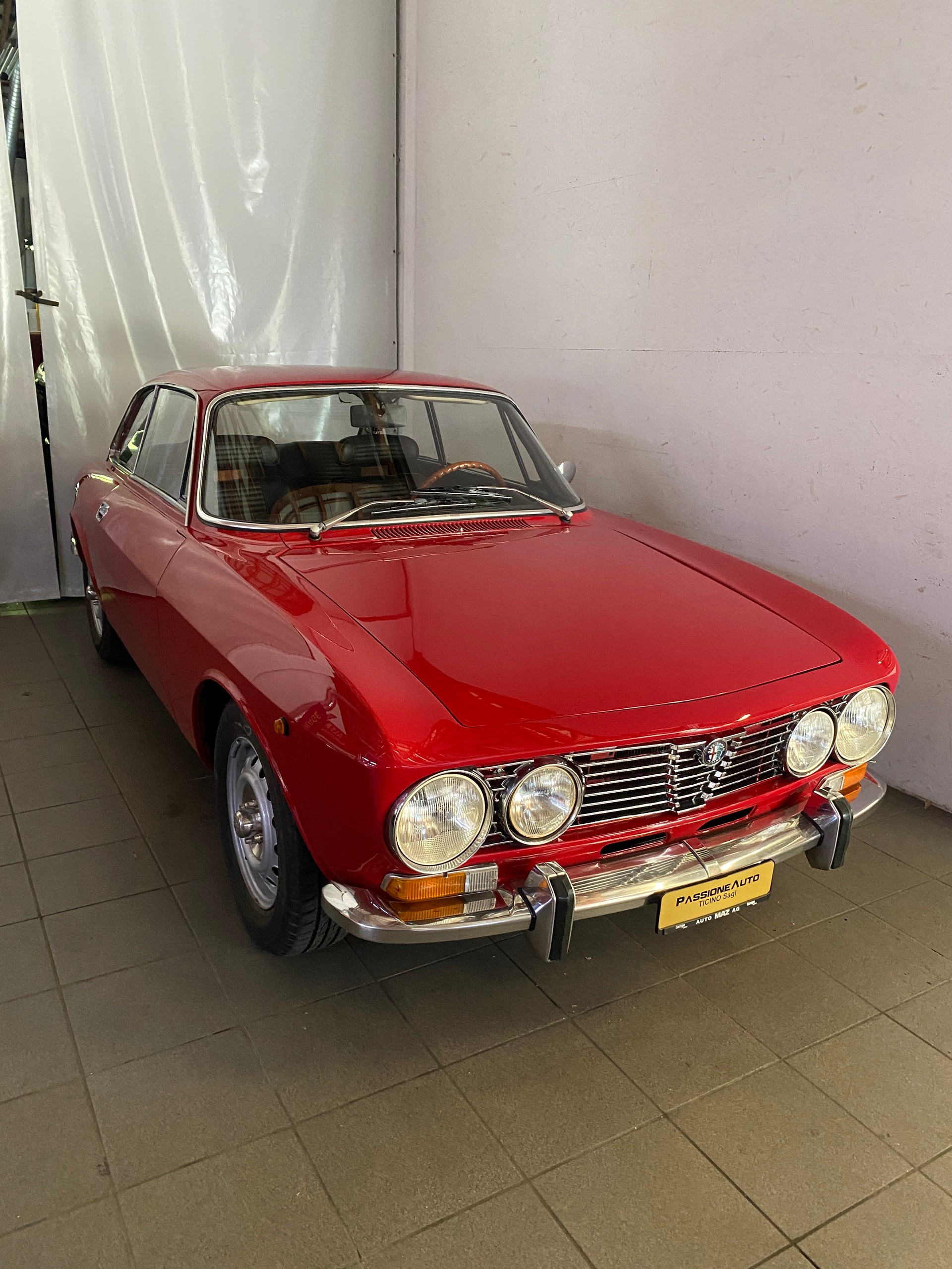 ALFA ROMEO 2000-image-1