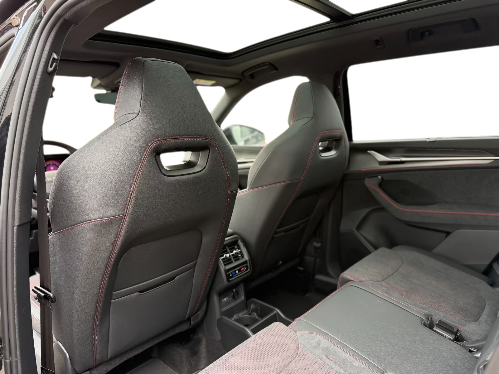SKODA Kodiaq 2.0 TSI RS 4x4-image-10