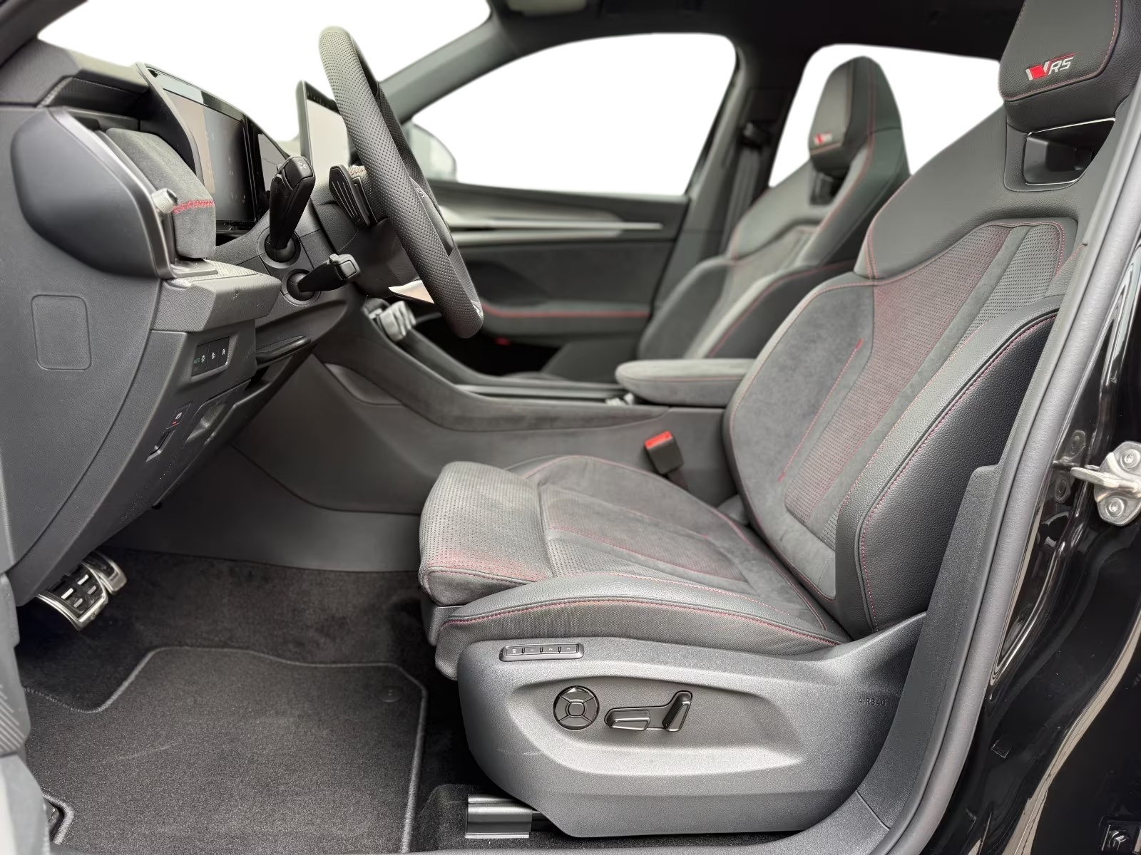 SKODA Kodiaq 2.0 TSI RS 4x4-image-7