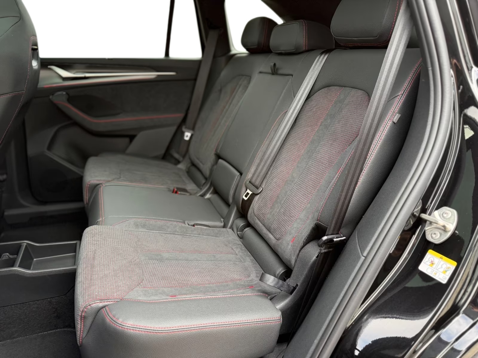 SKODA Kodiaq 2.0 TSI RS 4x4-image-9
