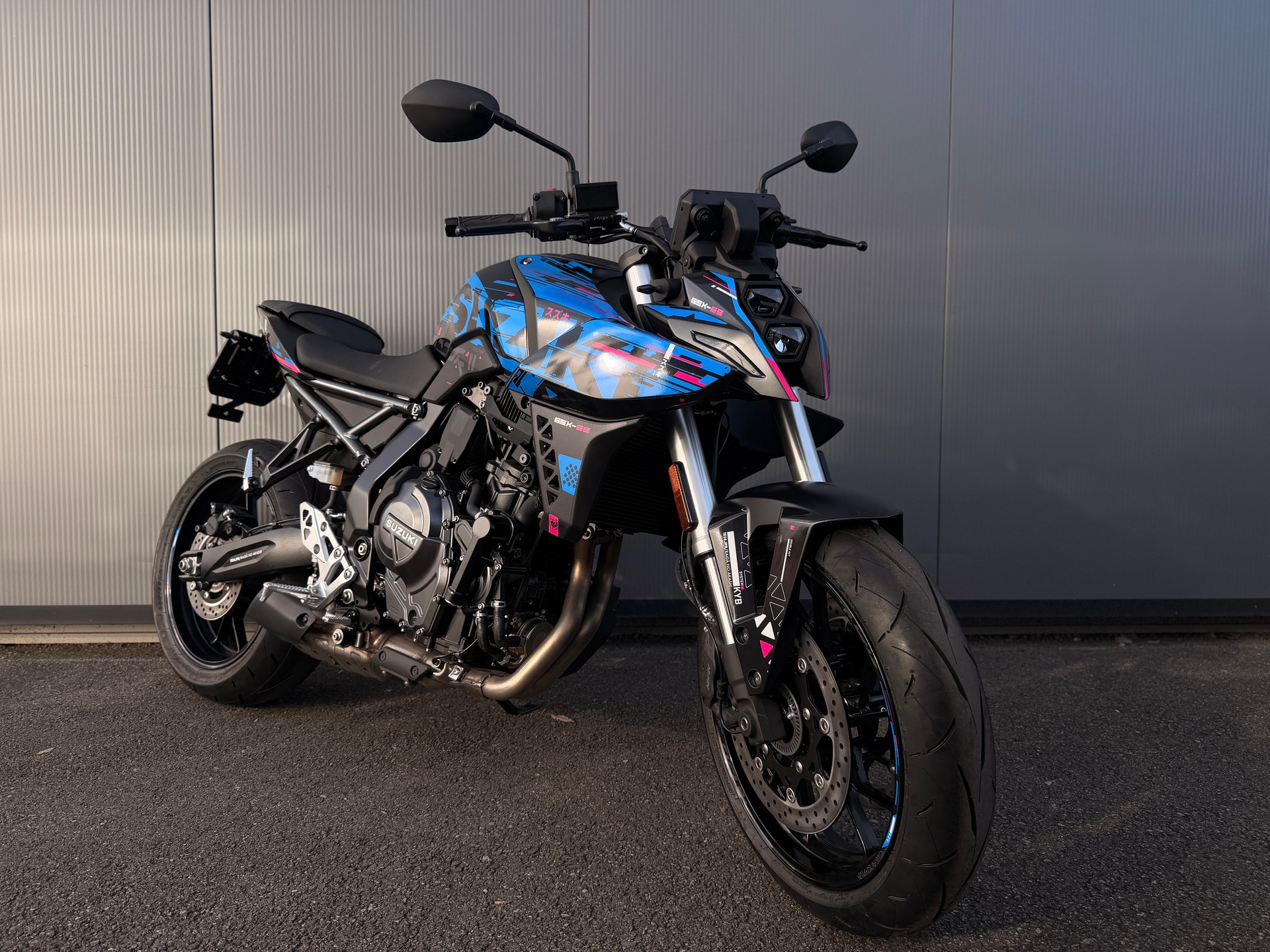 SUZUKI GSX-8S MY23 RACE EDITION-image-1