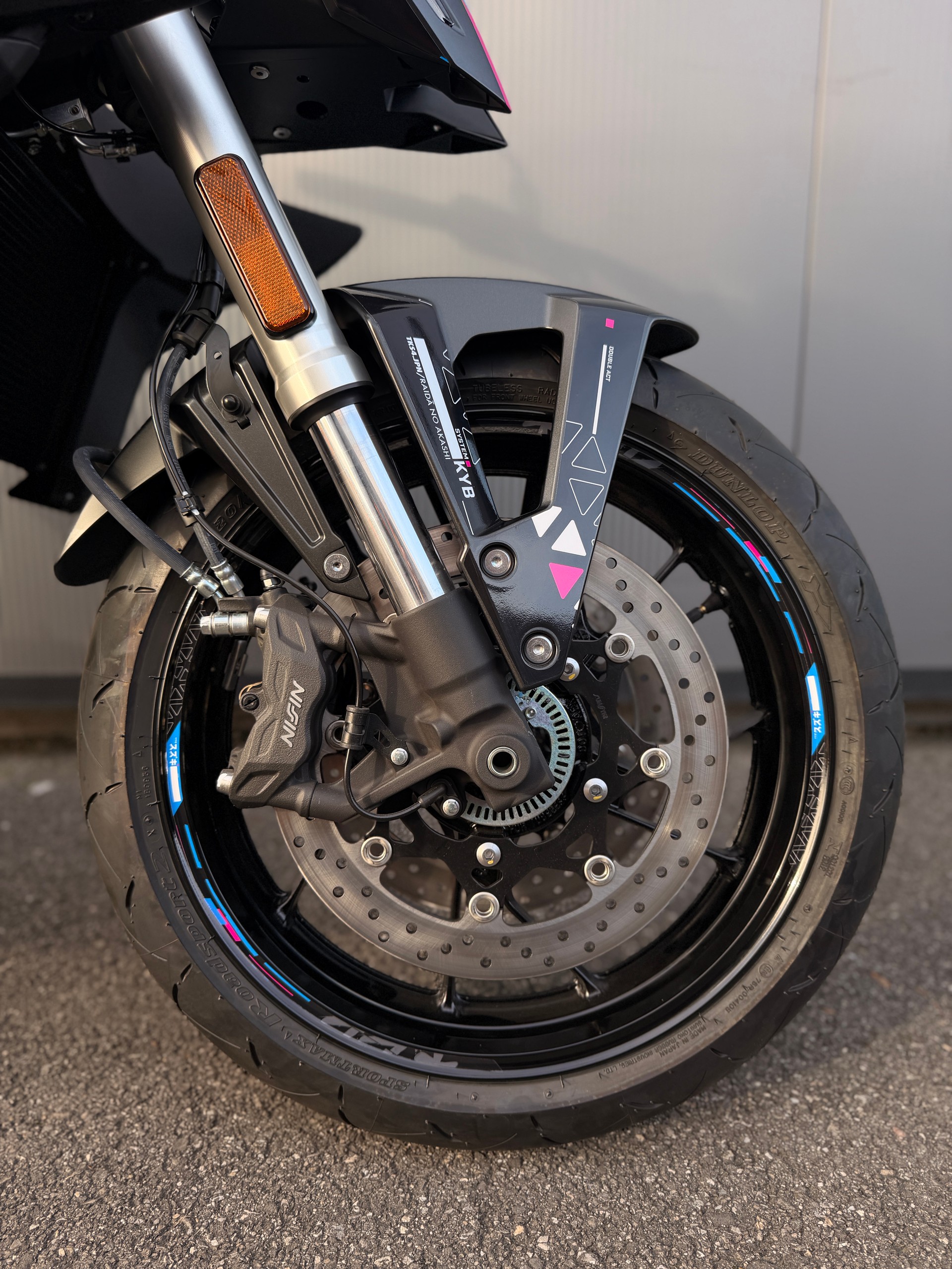 SUZUKI GSX-8S MY23 RACE EDITION-image-9