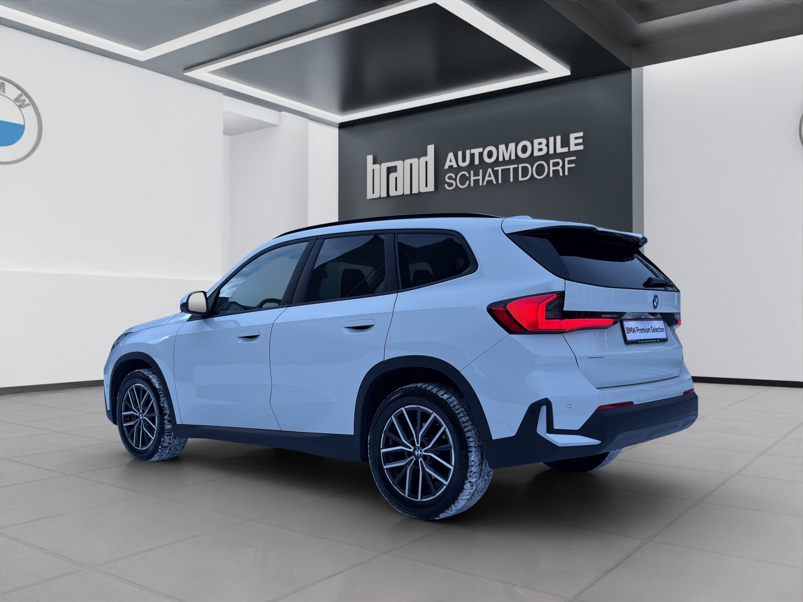 BMW X1 23d xDrive-showroom-element-2