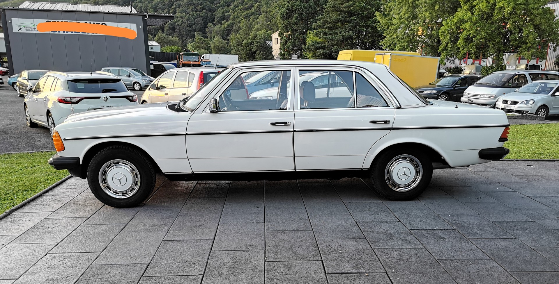 MERCEDES-BENZ W123-image-6
