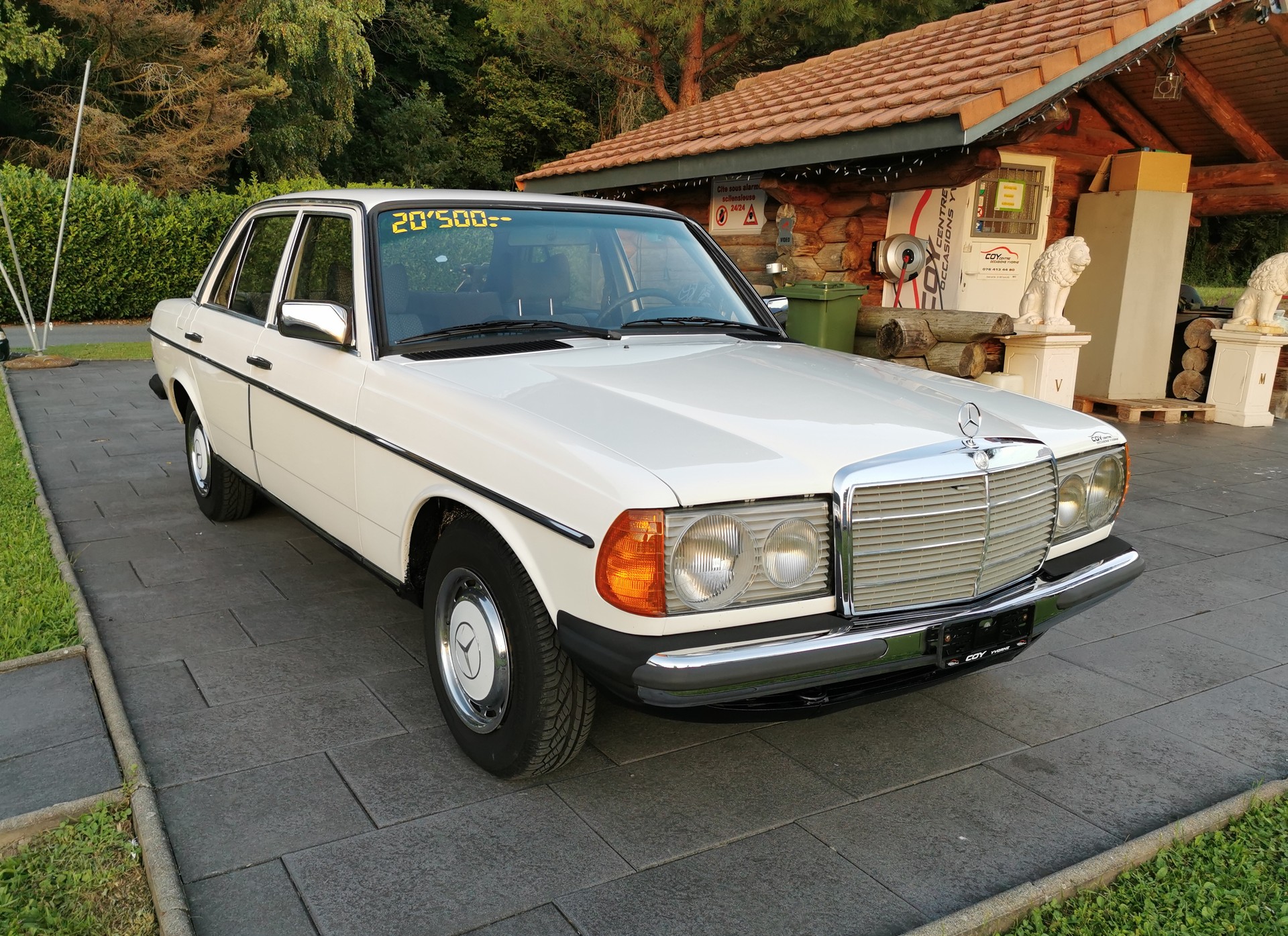 MERCEDES-BENZ W123-image-2