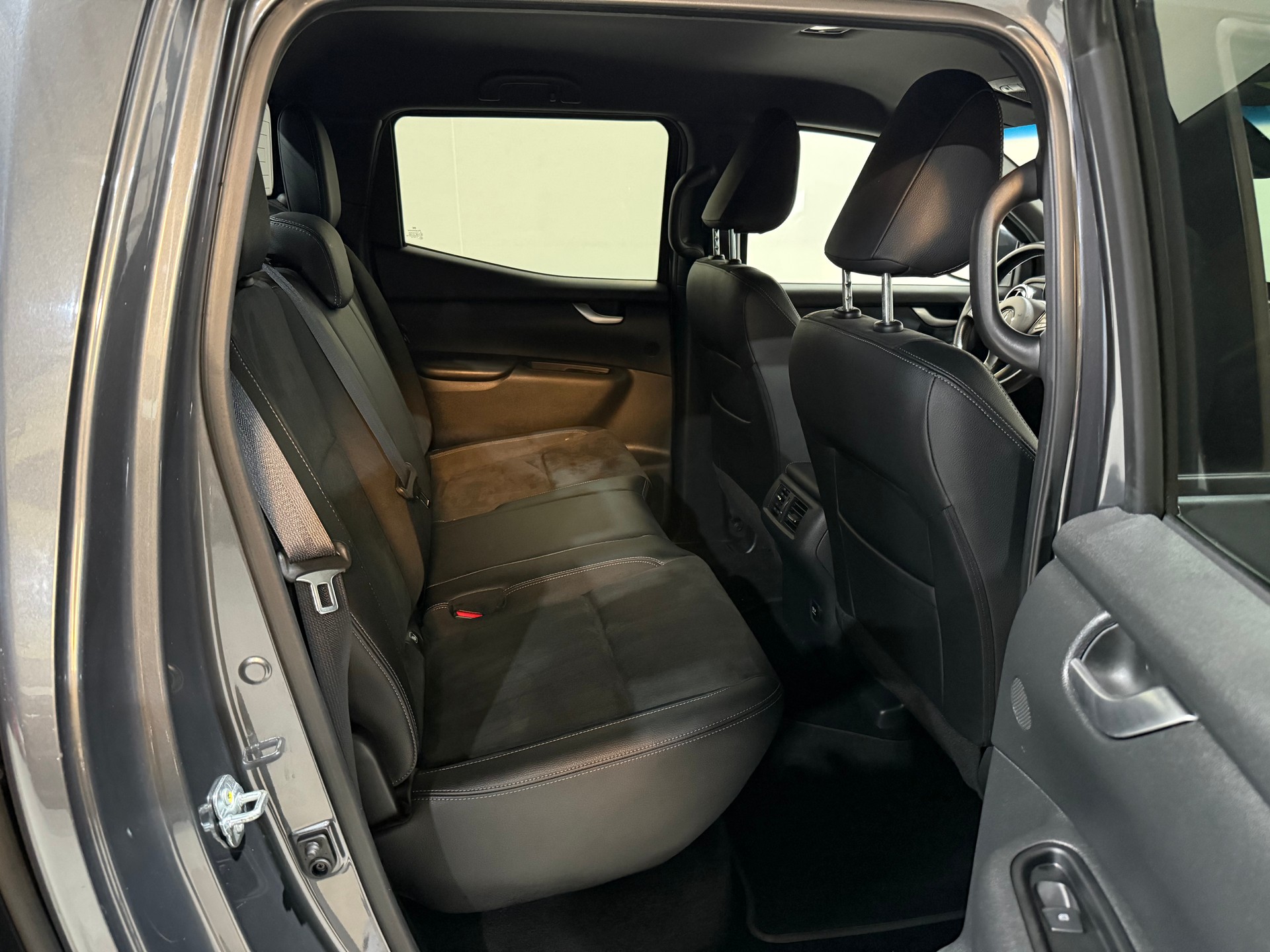 MERCEDES-BENZ X 250 d 4MATIC Progressive A Doppel Cab.-image-13