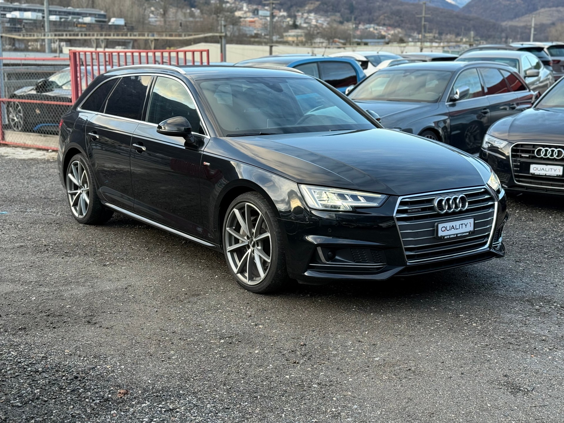 AUDI A4 AVANT 2.0 TDI S-LINE QUATTRO S-TRONIC-image-1
